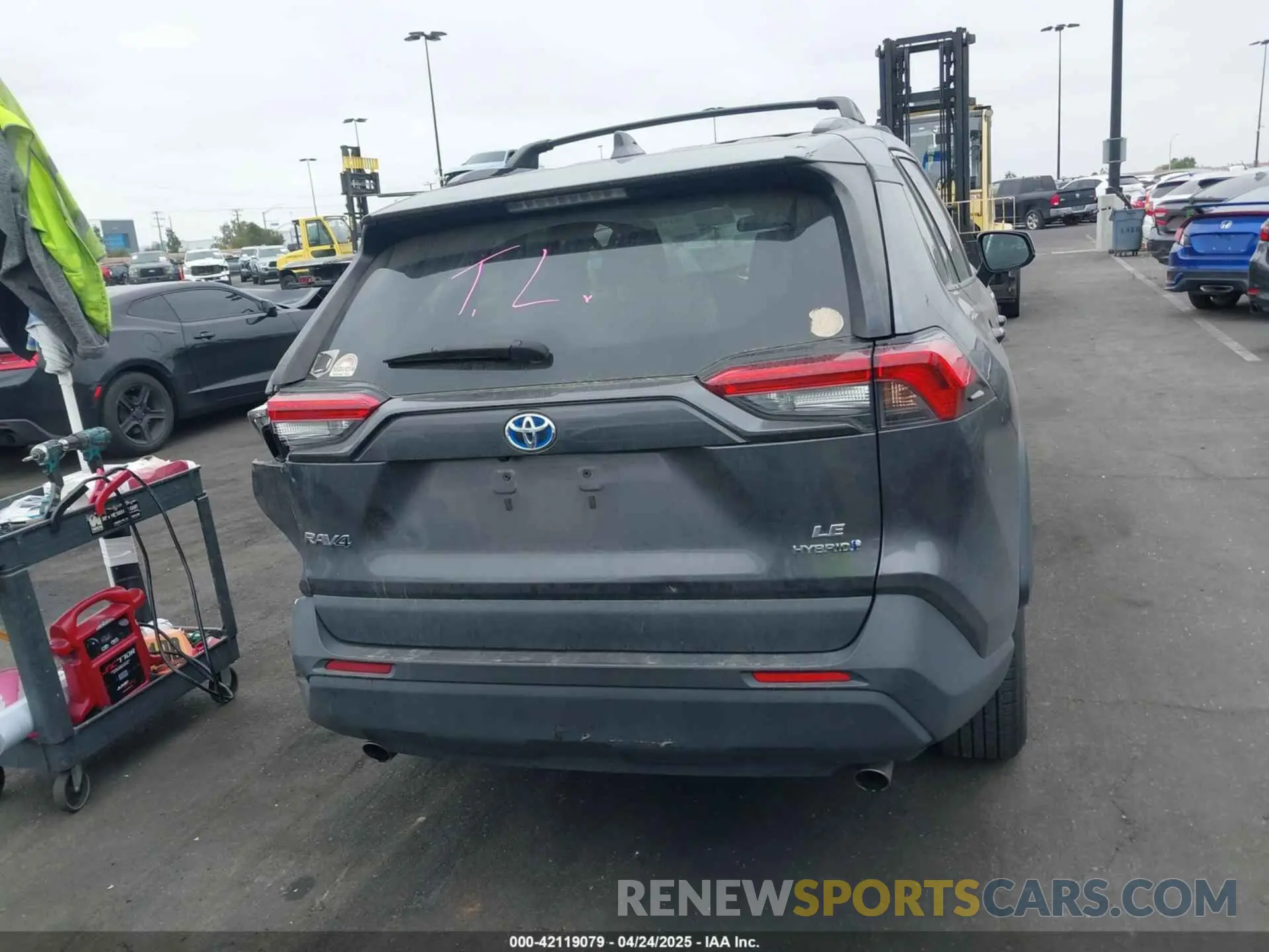 16 Photograph of a damaged car 4T3L6RFV3MU031523 TOYOTA RAV4 HYBRID 2021