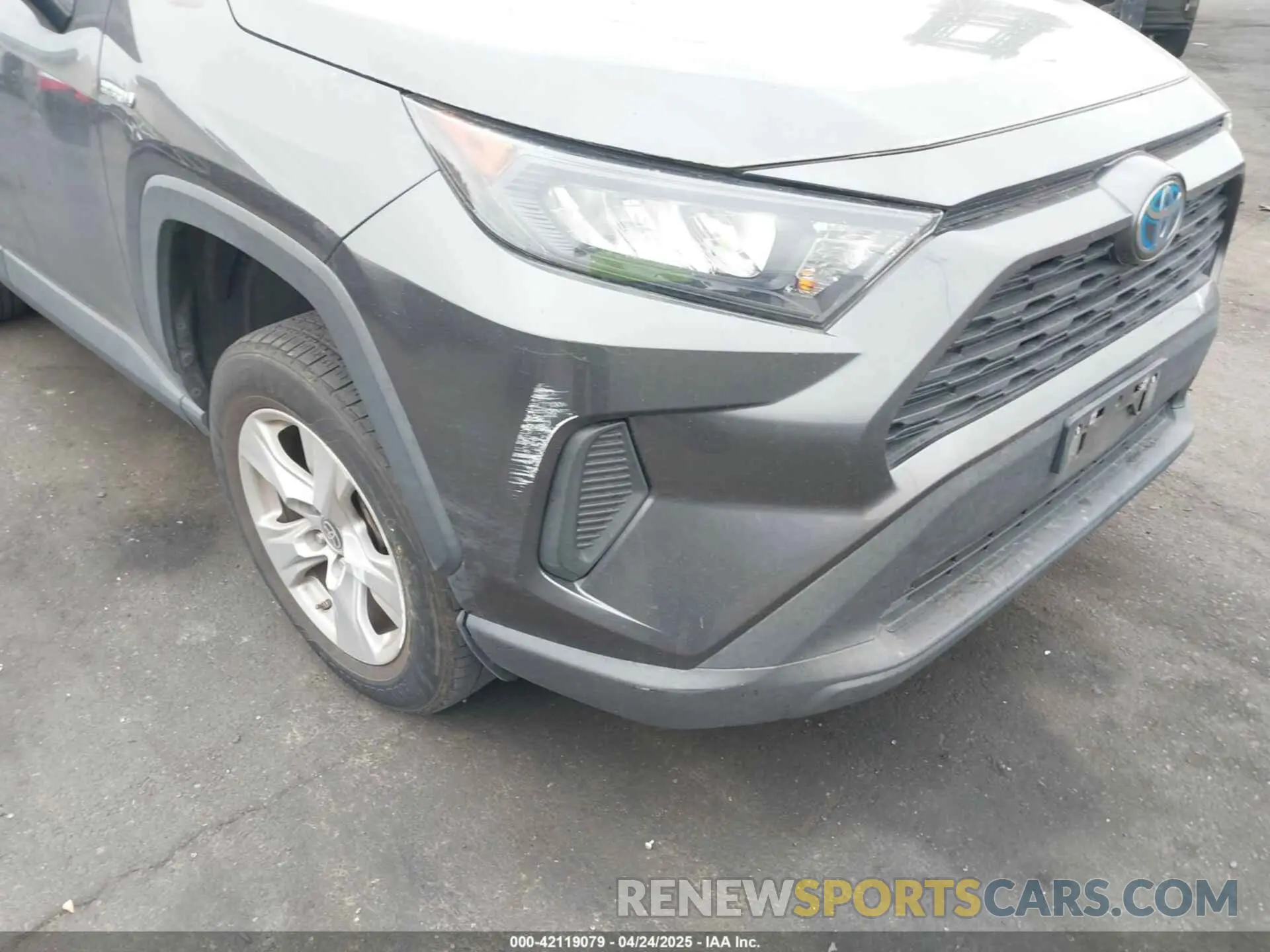 17 Photograph of a damaged car 4T3L6RFV3MU031523 TOYOTA RAV4 HYBRID 2021