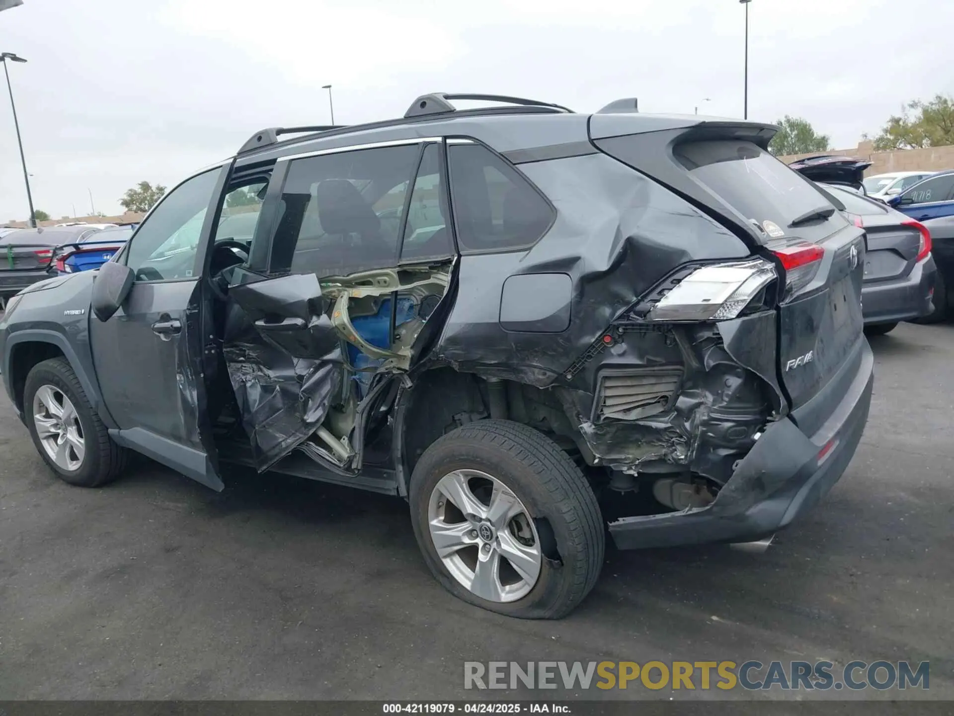 6 Photograph of a damaged car 4T3L6RFV3MU031523 TOYOTA RAV4 HYBRID 2021