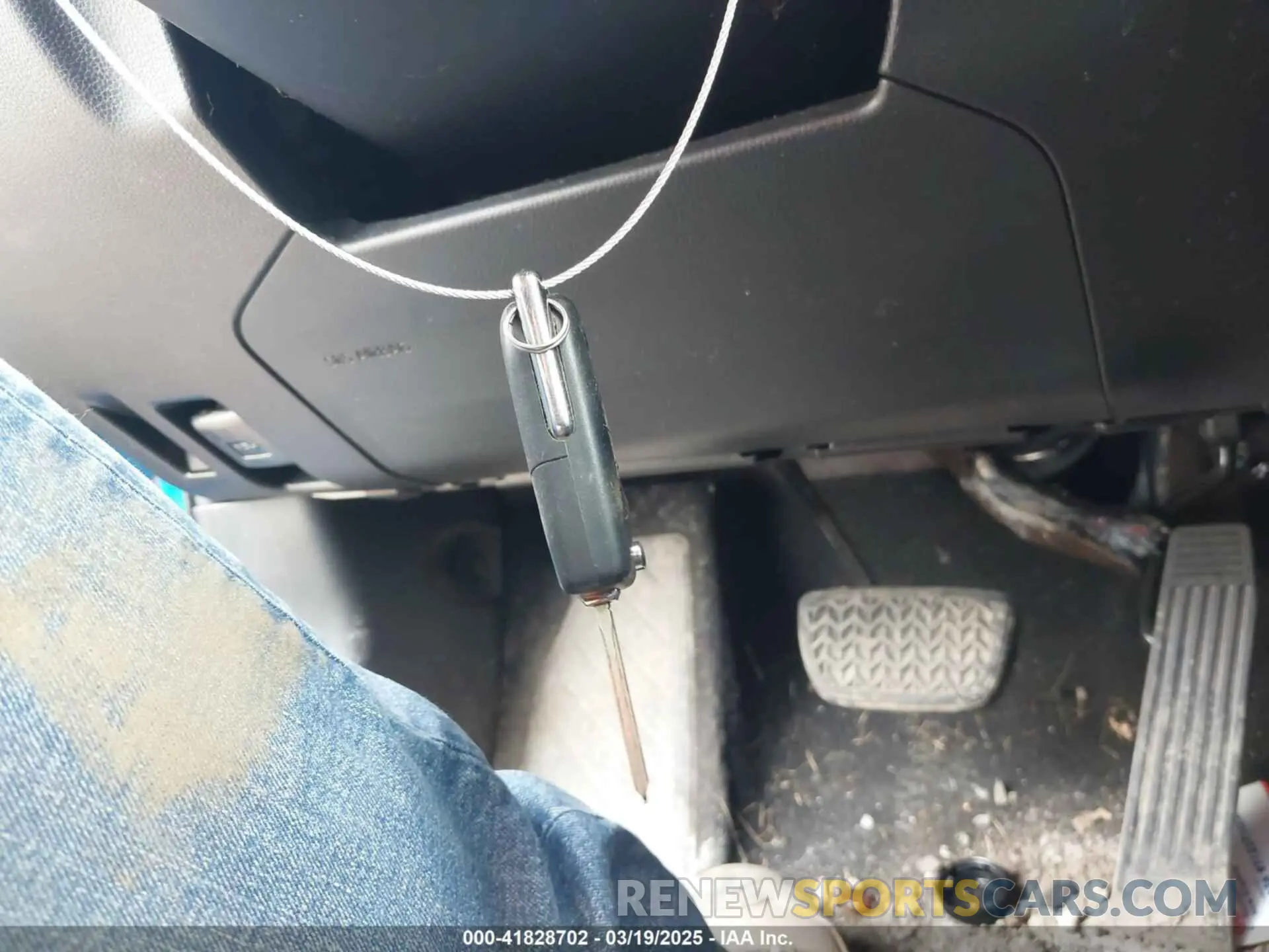 11 Photograph of a damaged car 4T3L6RFV6MU027790 TOYOTA RAV4 HYBRID 2021