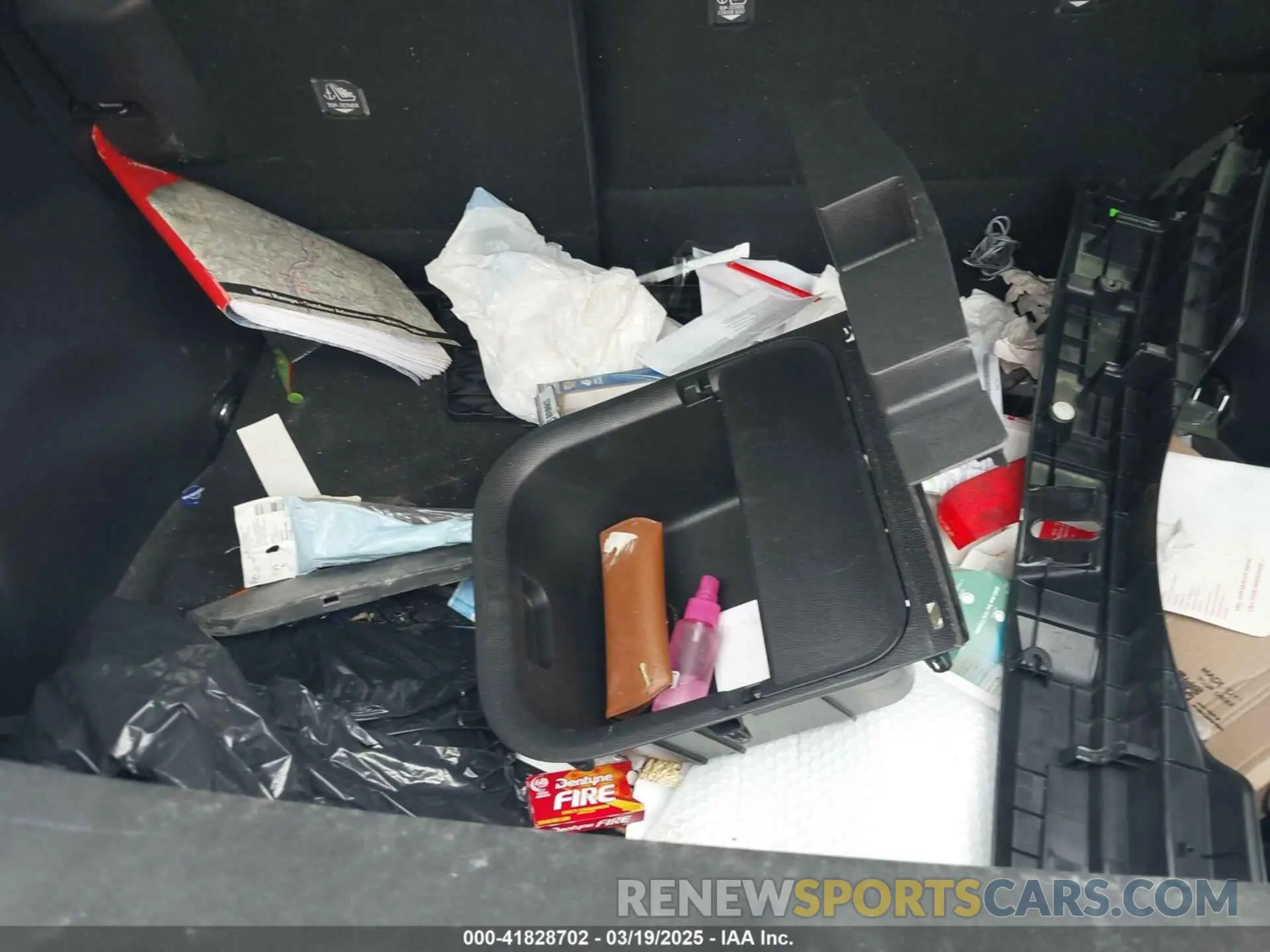12 Photograph of a damaged car 4T3L6RFV6MU027790 TOYOTA RAV4 HYBRID 2021