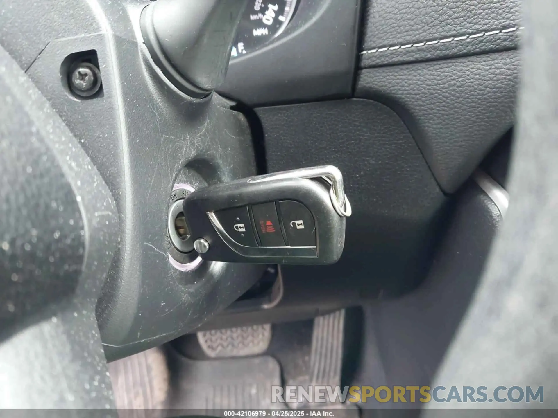 11 Photograph of a damaged car 4T3LWRFV3MU041338 TOYOTA RAV4 HYBRID 2021