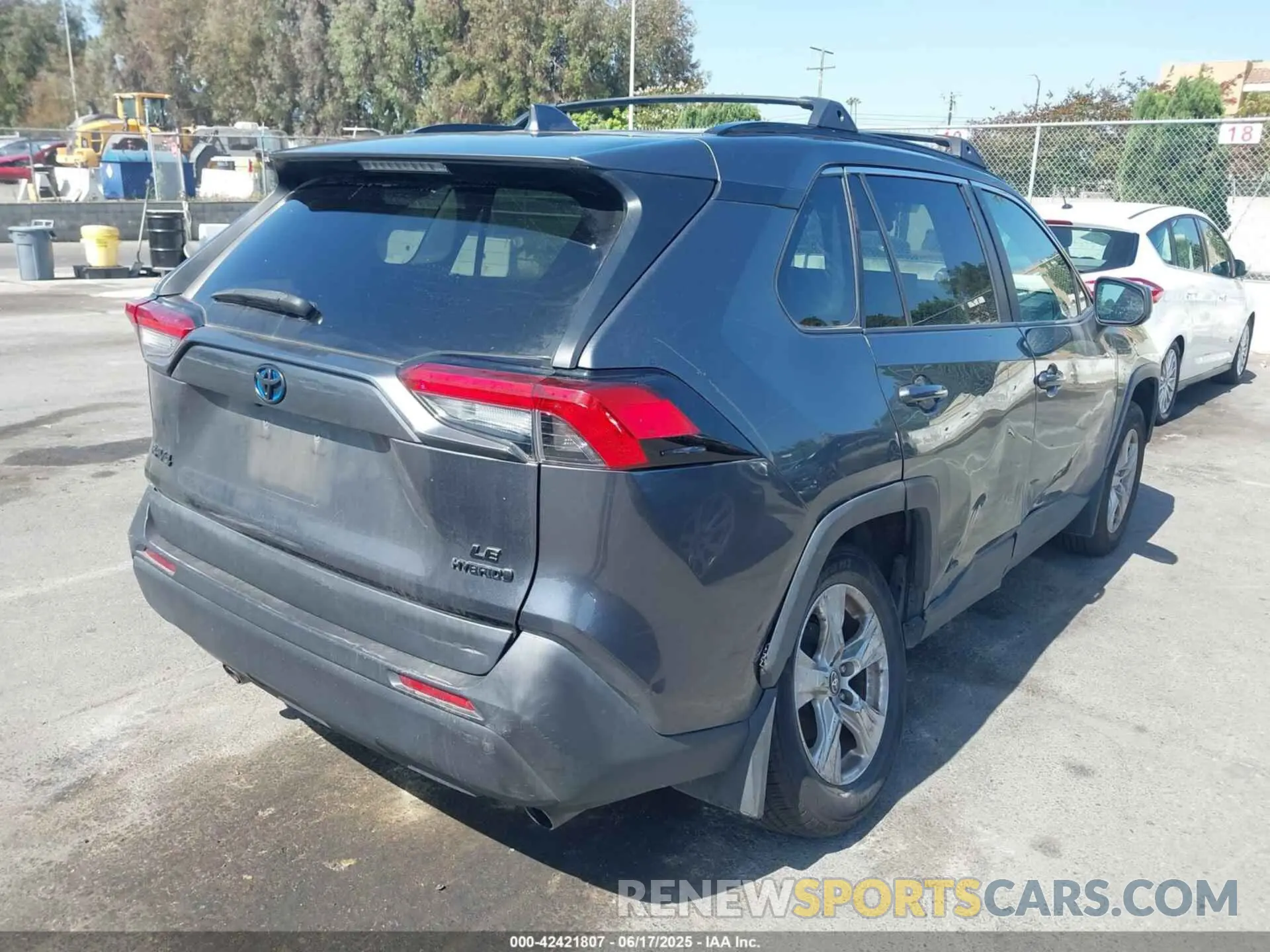 4 Photograph of a damaged car 4T3LWRFV9MU014709 TOYOTA RAV4 HYBRID 2021