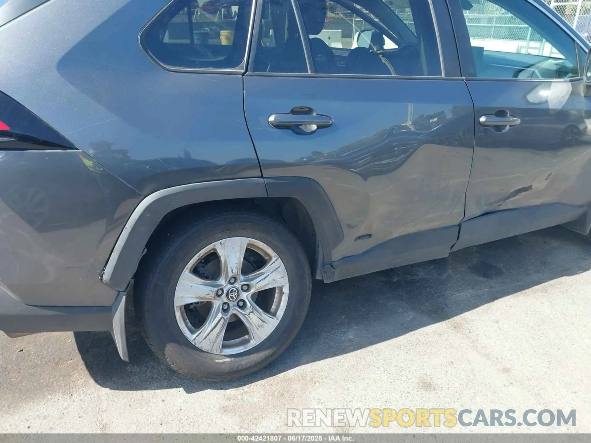 6 Photograph of a damaged car 4T3LWRFV9MU014709 TOYOTA RAV4 HYBRID 2021