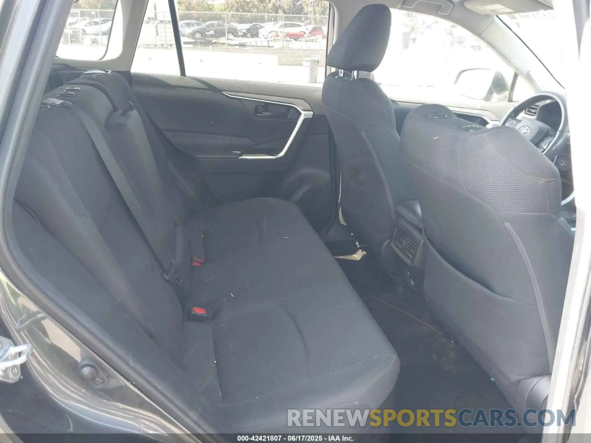 8 Photograph of a damaged car 4T3LWRFV9MU014709 TOYOTA RAV4 HYBRID 2021
