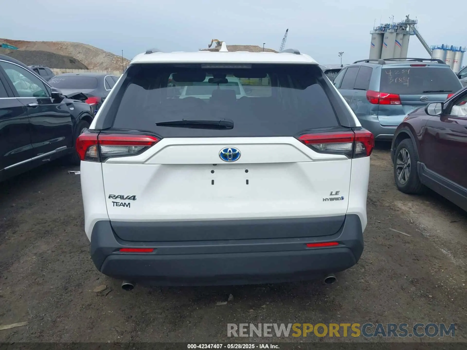 16 Photograph of a damaged car 4T3LWRFVXMU025282 TOYOTA RAV4 HYBRID 2021