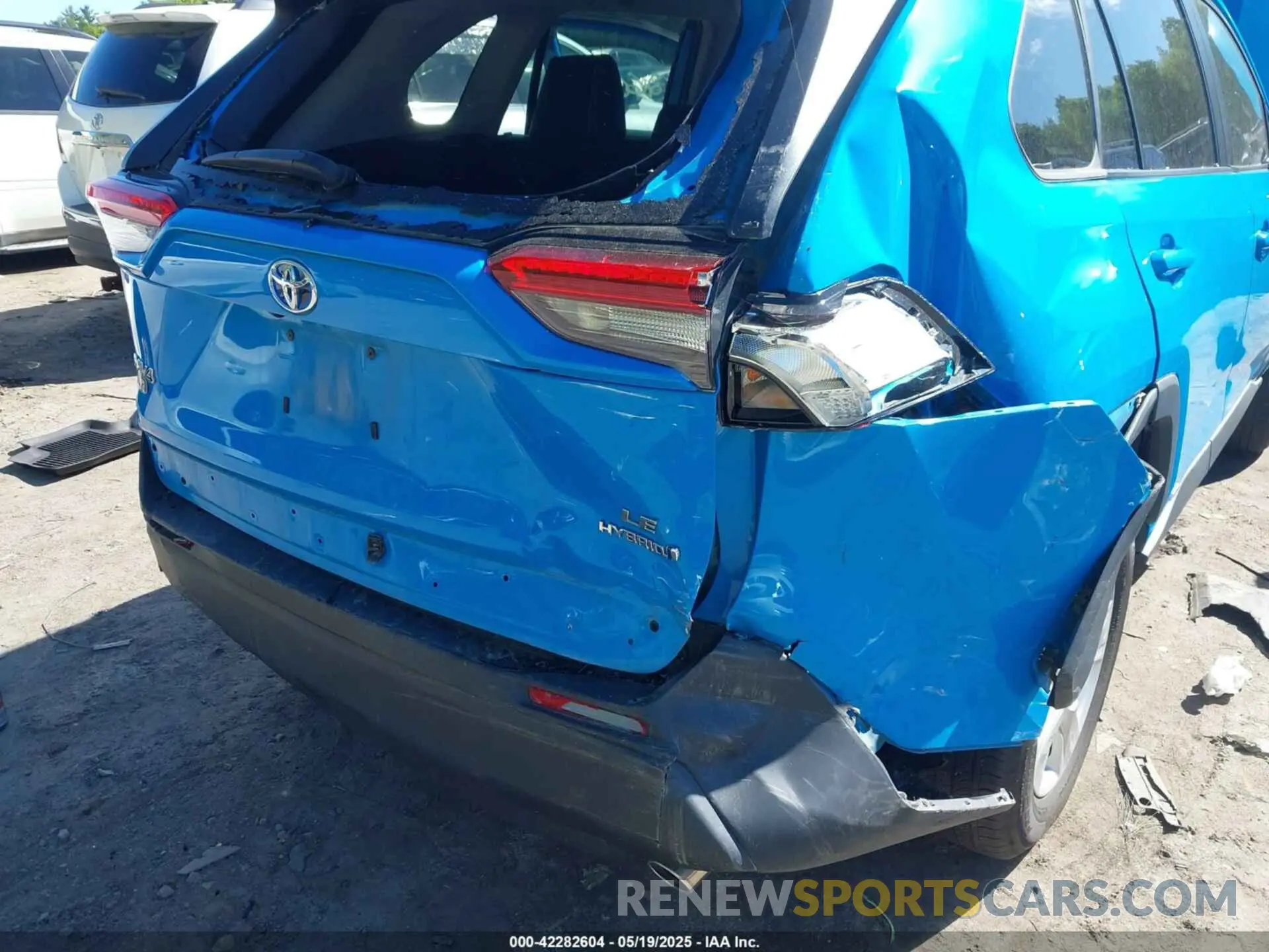 6 Photograph of a damaged car 4T3M6RFV1MU018418 TOYOTA RAV4 HYBRID 2021
