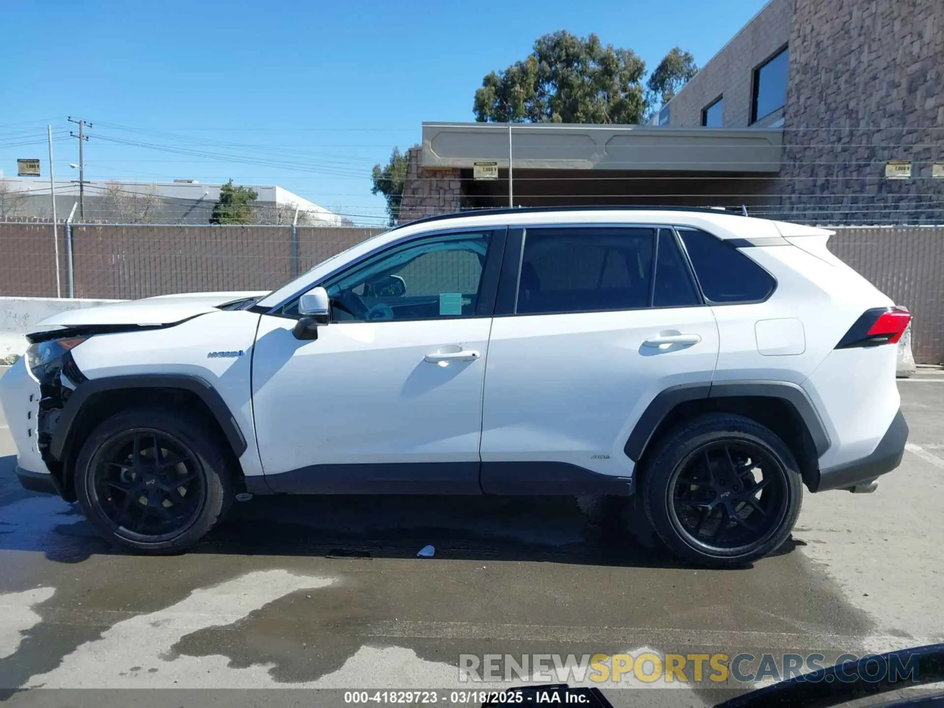 15 Photograph of a damaged car 4T3M6RFV7MU027172 TOYOTA RAV4 HYBRID 2021