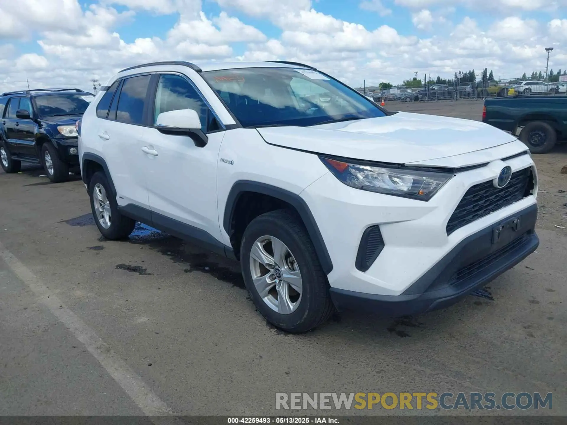 1 Photograph of a damaged car 4T3M6RFVXMU006462 TOYOTA RAV4 HYBRID 2021