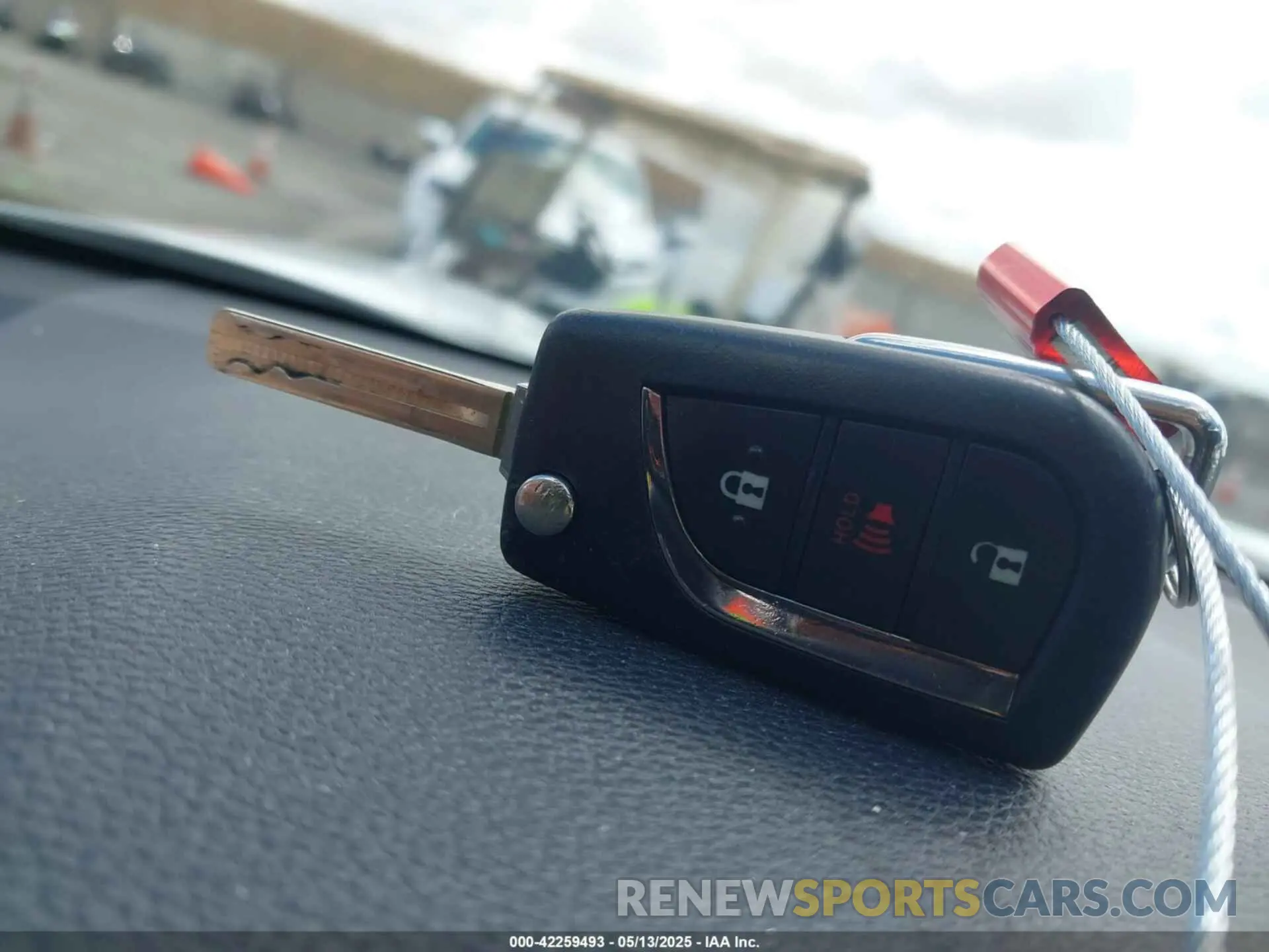 11 Photograph of a damaged car 4T3M6RFVXMU006462 TOYOTA RAV4 HYBRID 2021