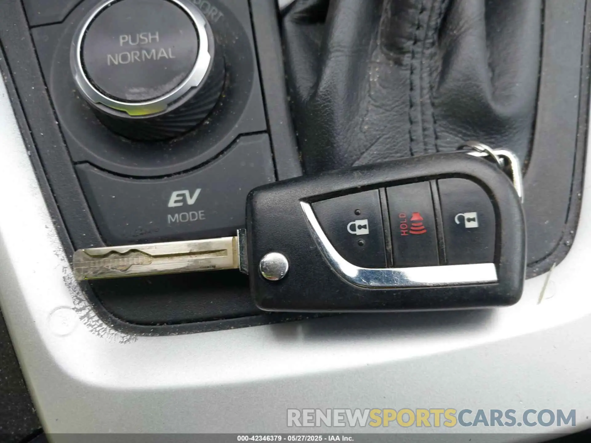 11 Photograph of a damaged car 4T3MWRFV3MU016699 TOYOTA RAV4 HYBRID 2021
