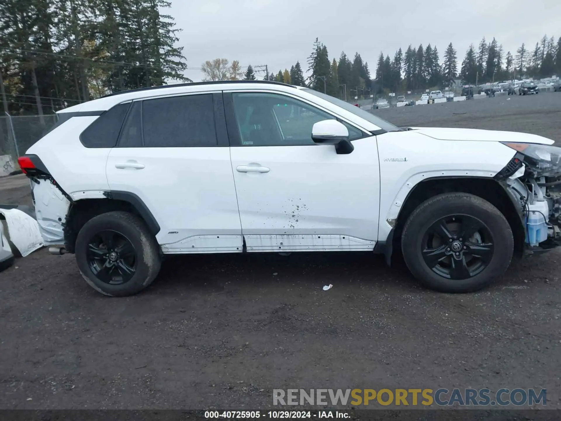 14 Photograph of a damaged car 4T3MWRFV3MU017772 TOYOTA RAV4 HYBRID 2021