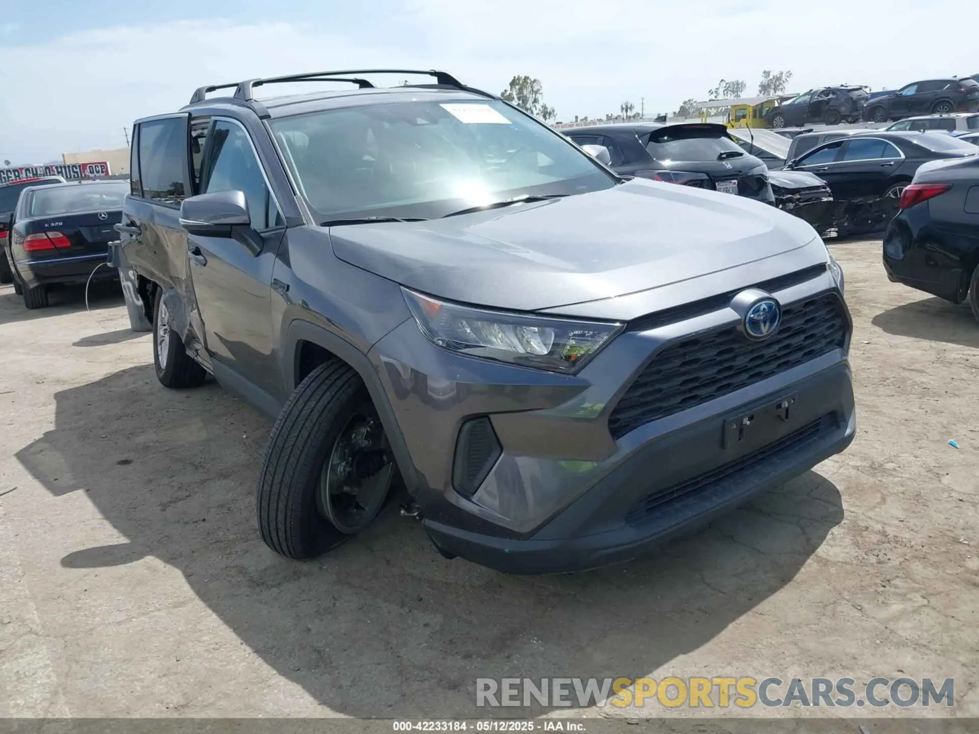 1 Photograph of a damaged car 4T3MWRFV3MU048813 TOYOTA RAV4 HYBRID 2021