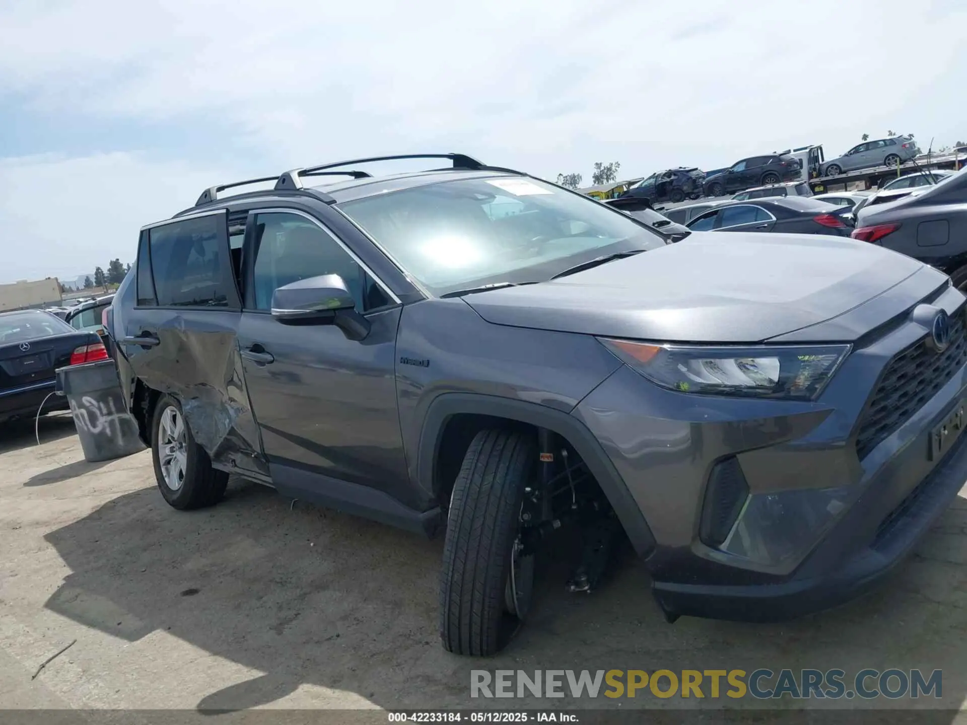 12 Photograph of a damaged car 4T3MWRFV3MU048813 TOYOTA RAV4 HYBRID 2021