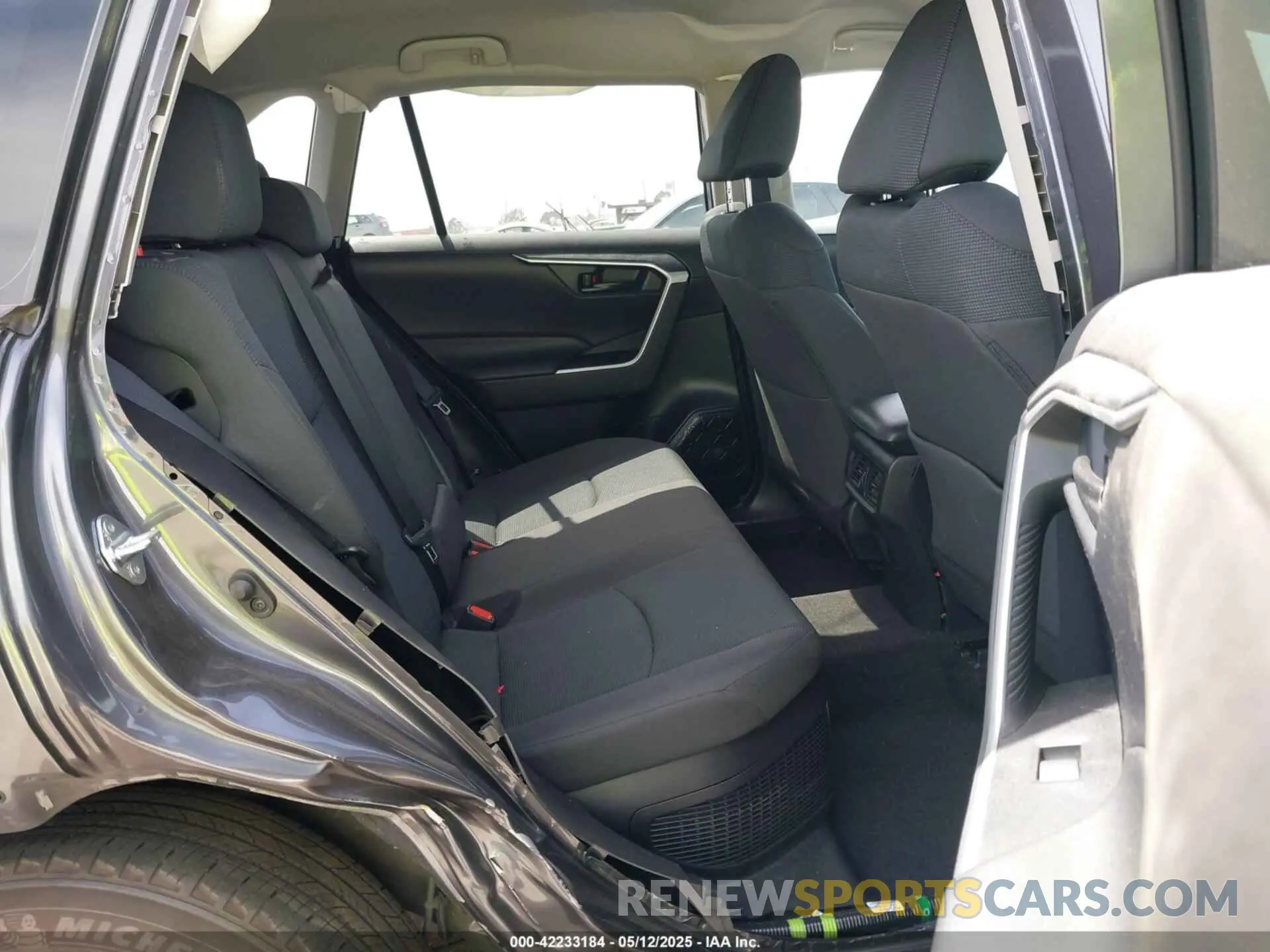 8 Photograph of a damaged car 4T3MWRFV3MU048813 TOYOTA RAV4 HYBRID 2021