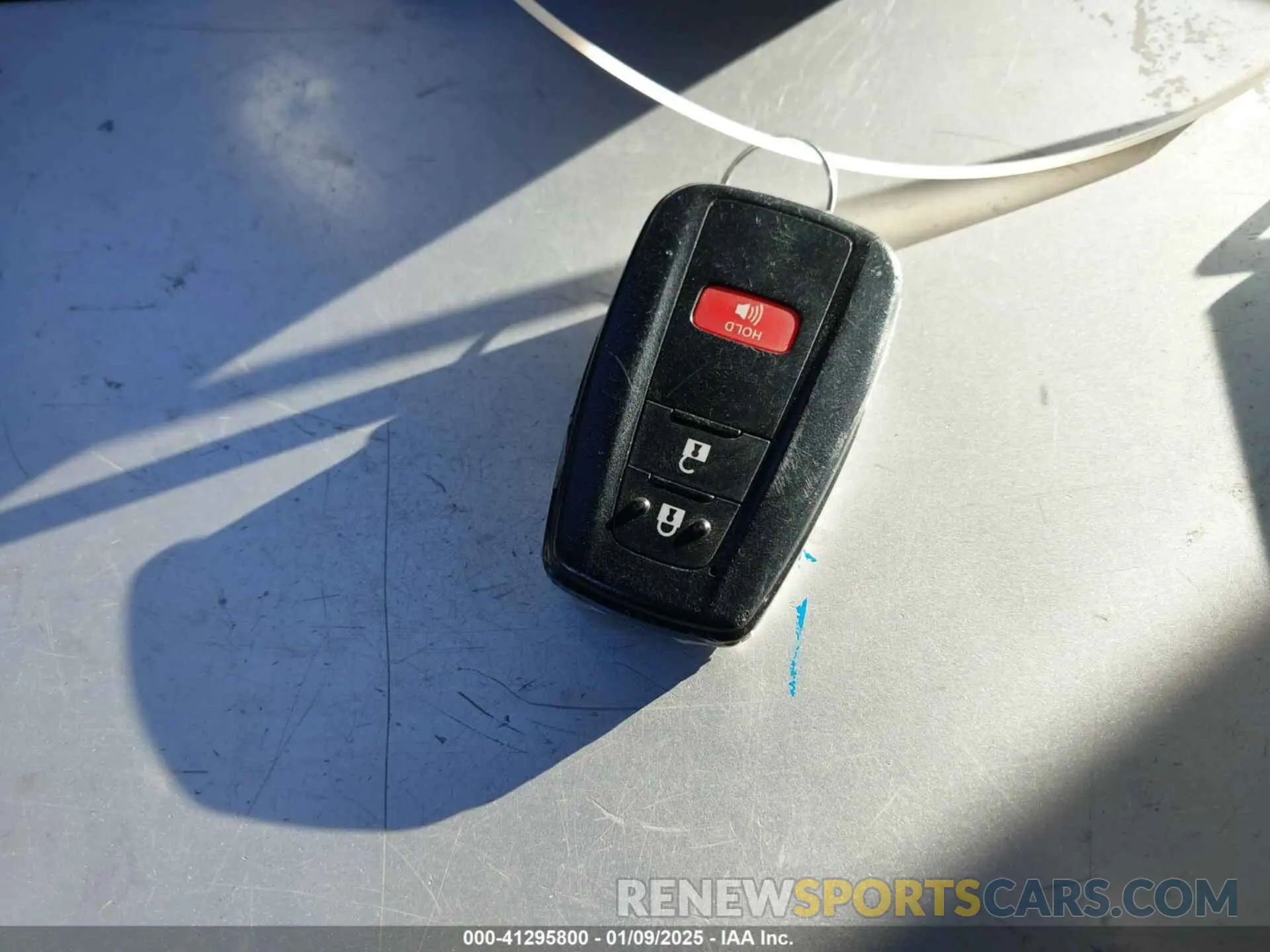 11 Photograph of a damaged car 4T3R6RFV0MU015130 TOYOTA RAV4 HYBRID 2021