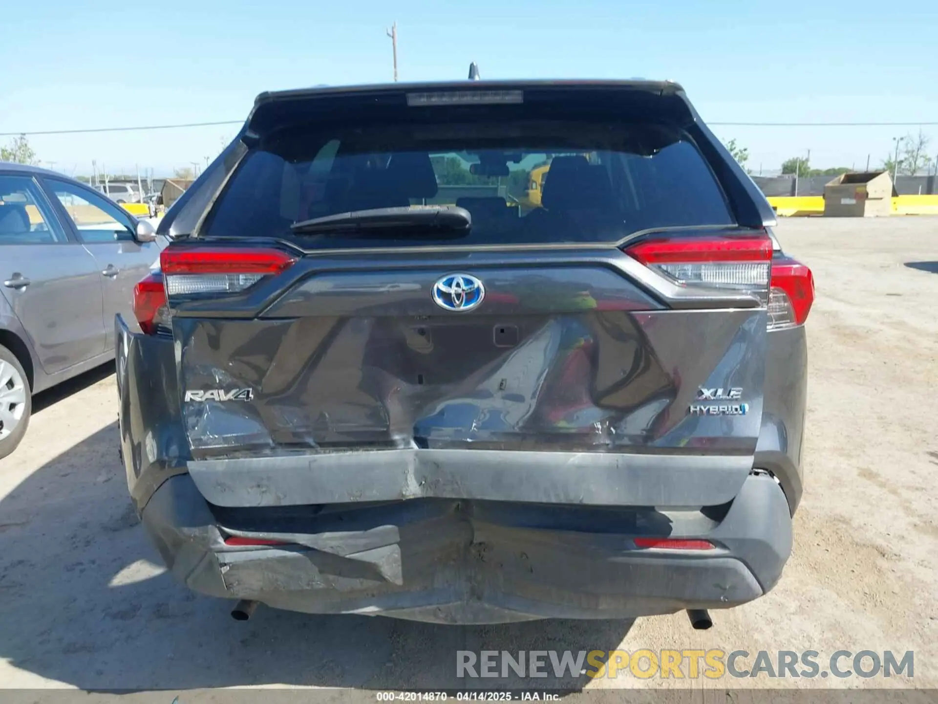 16 Photograph of a damaged car 4T3R6RFV3MU018796 TOYOTA RAV4 HYBRID 2021