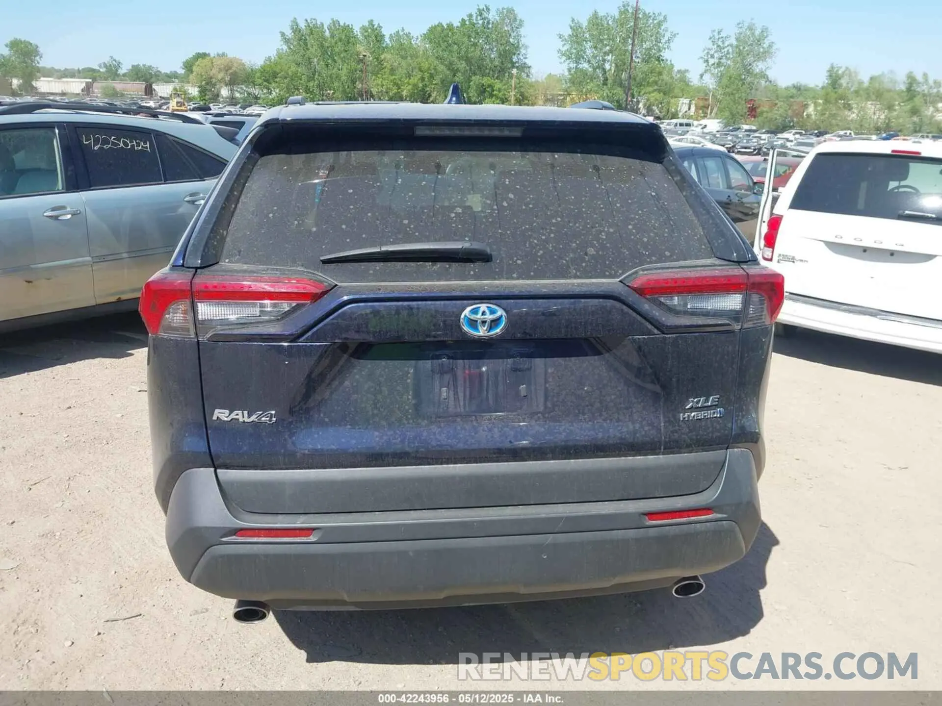 16 Photograph of a damaged car 4T3R6RFV4MU029452 TOYOTA RAV4 HYBRID 2021