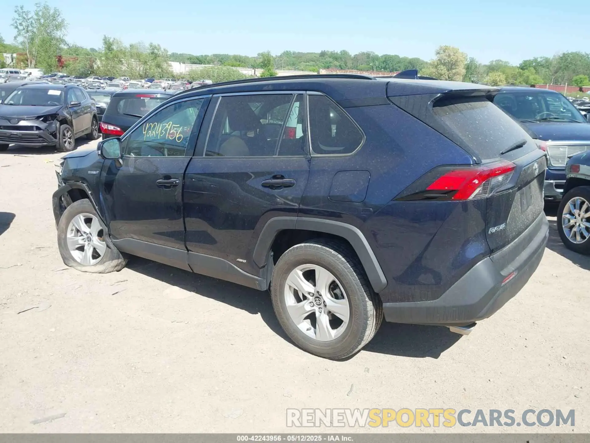 3 Photograph of a damaged car 4T3R6RFV4MU029452 TOYOTA RAV4 HYBRID 2021