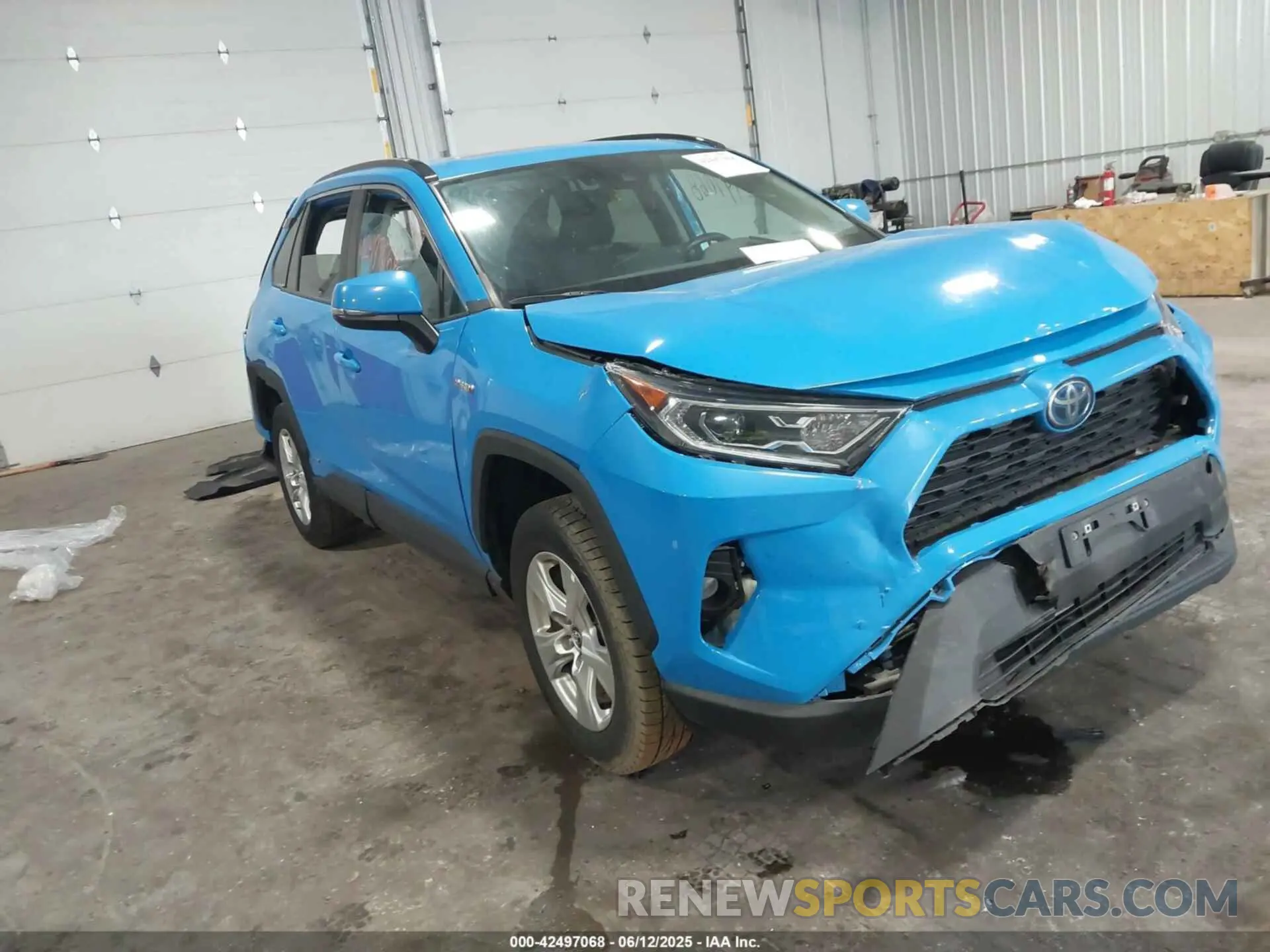 1 Photograph of a damaged car 4T3R6RFV5MU003927 TOYOTA RAV4 HYBRID 2021
