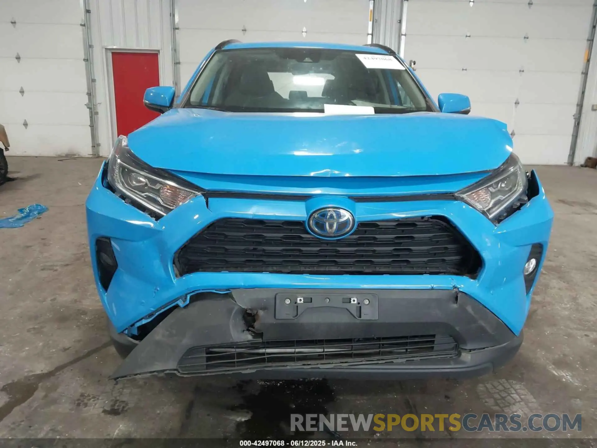 12 Photograph of a damaged car 4T3R6RFV5MU003927 TOYOTA RAV4 HYBRID 2021