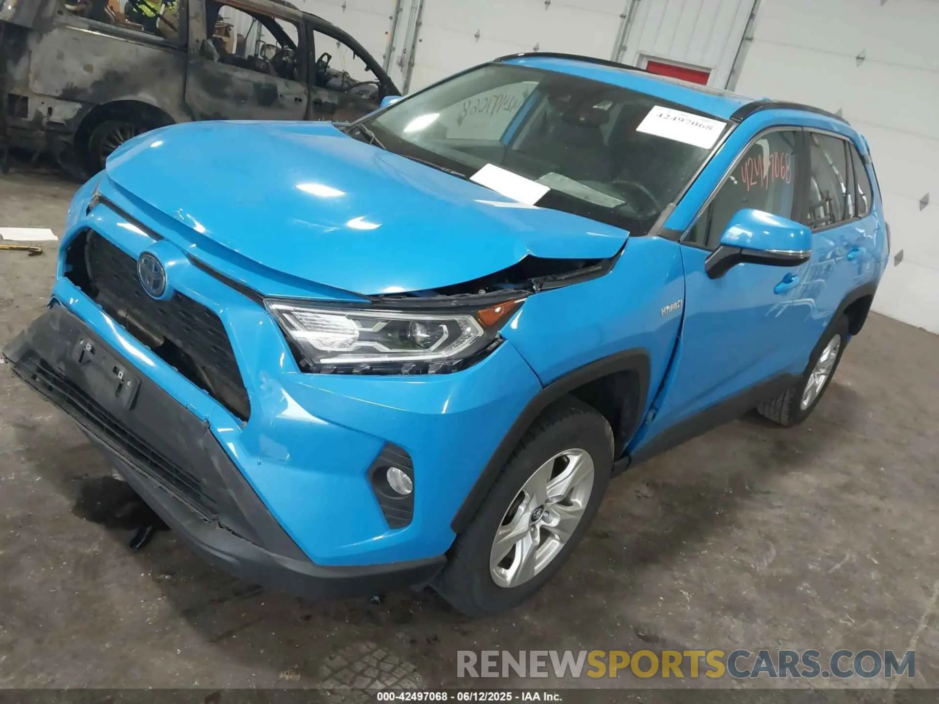 2 Photograph of a damaged car 4T3R6RFV5MU003927 TOYOTA RAV4 HYBRID 2021