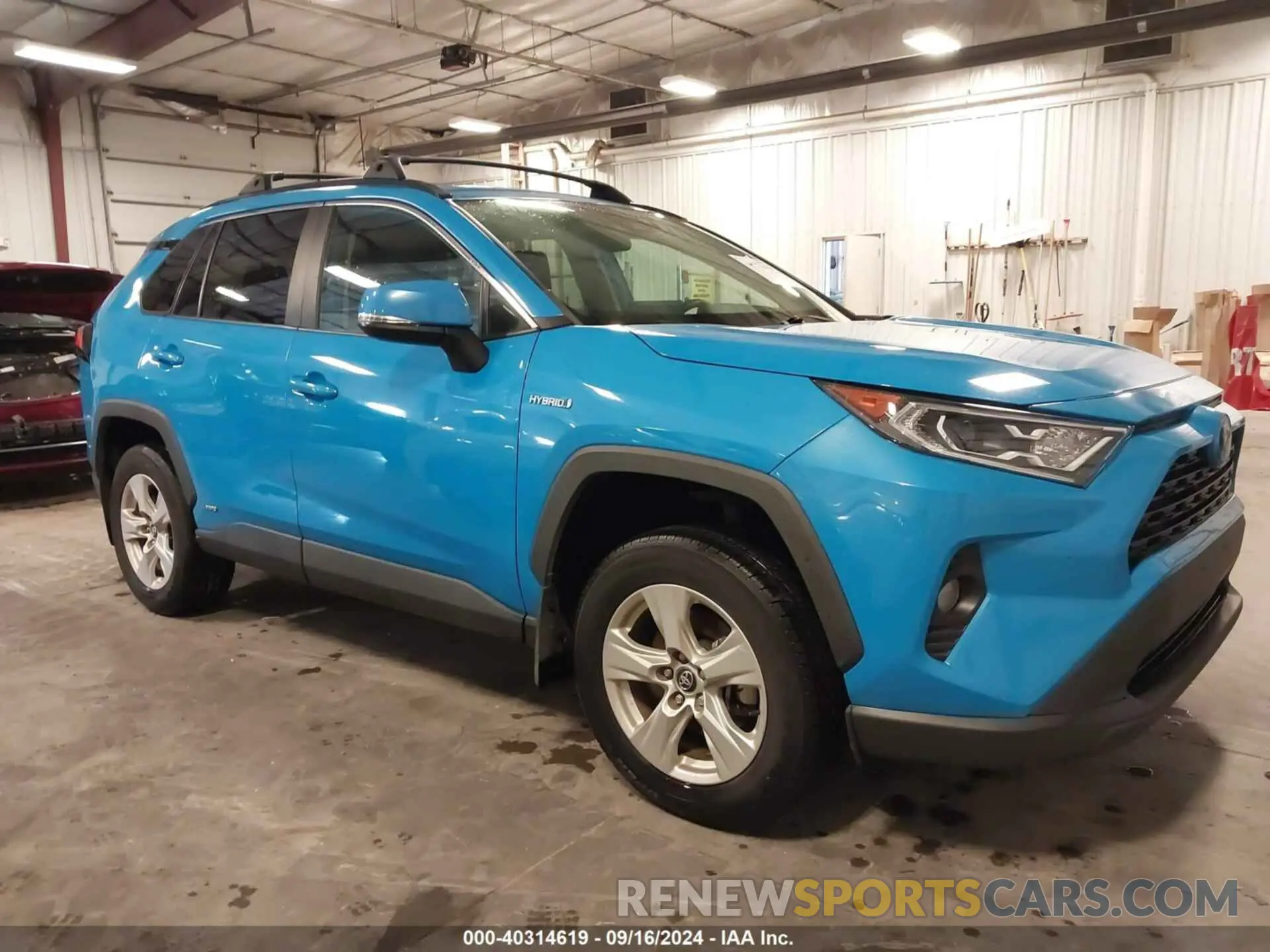 1 Photograph of a damaged car 4T3R6RFV5MU010523 TOYOTA RAV4 HYBRID 2021