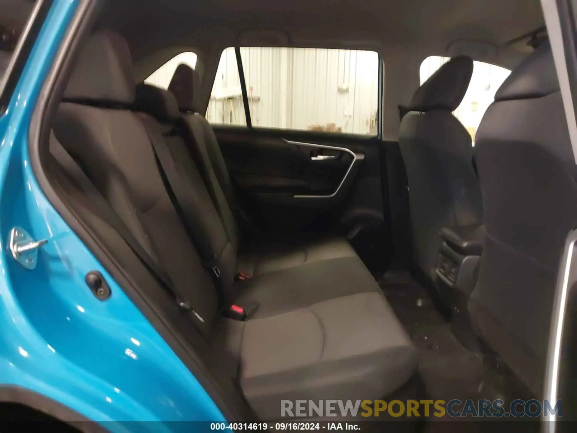 8 Photograph of a damaged car 4T3R6RFV5MU010523 TOYOTA RAV4 HYBRID 2021