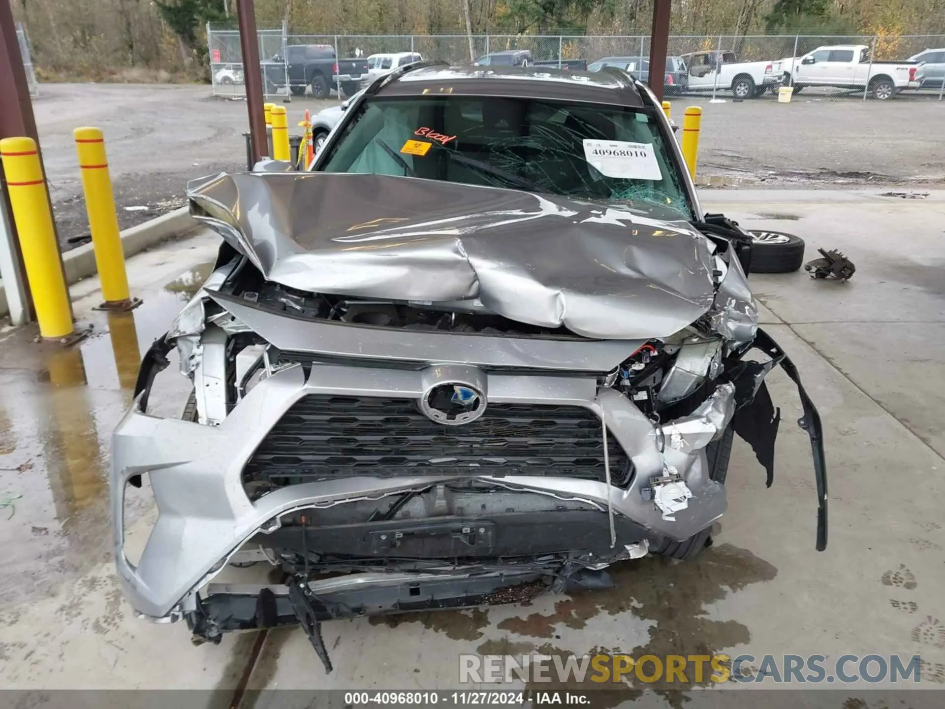 11 Photograph of a damaged car 4T3R6RFV7MU025816 TOYOTA RAV4 HYBRID 2021