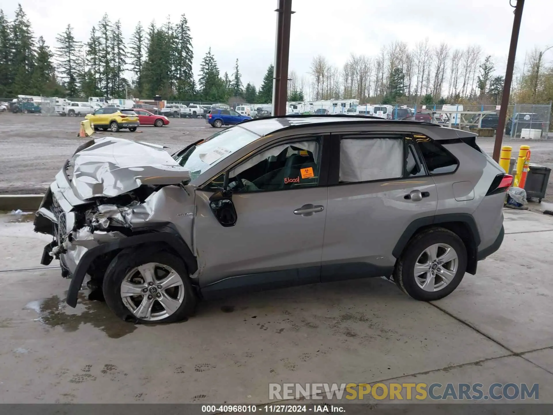 13 Photograph of a damaged car 4T3R6RFV7MU025816 TOYOTA RAV4 HYBRID 2021