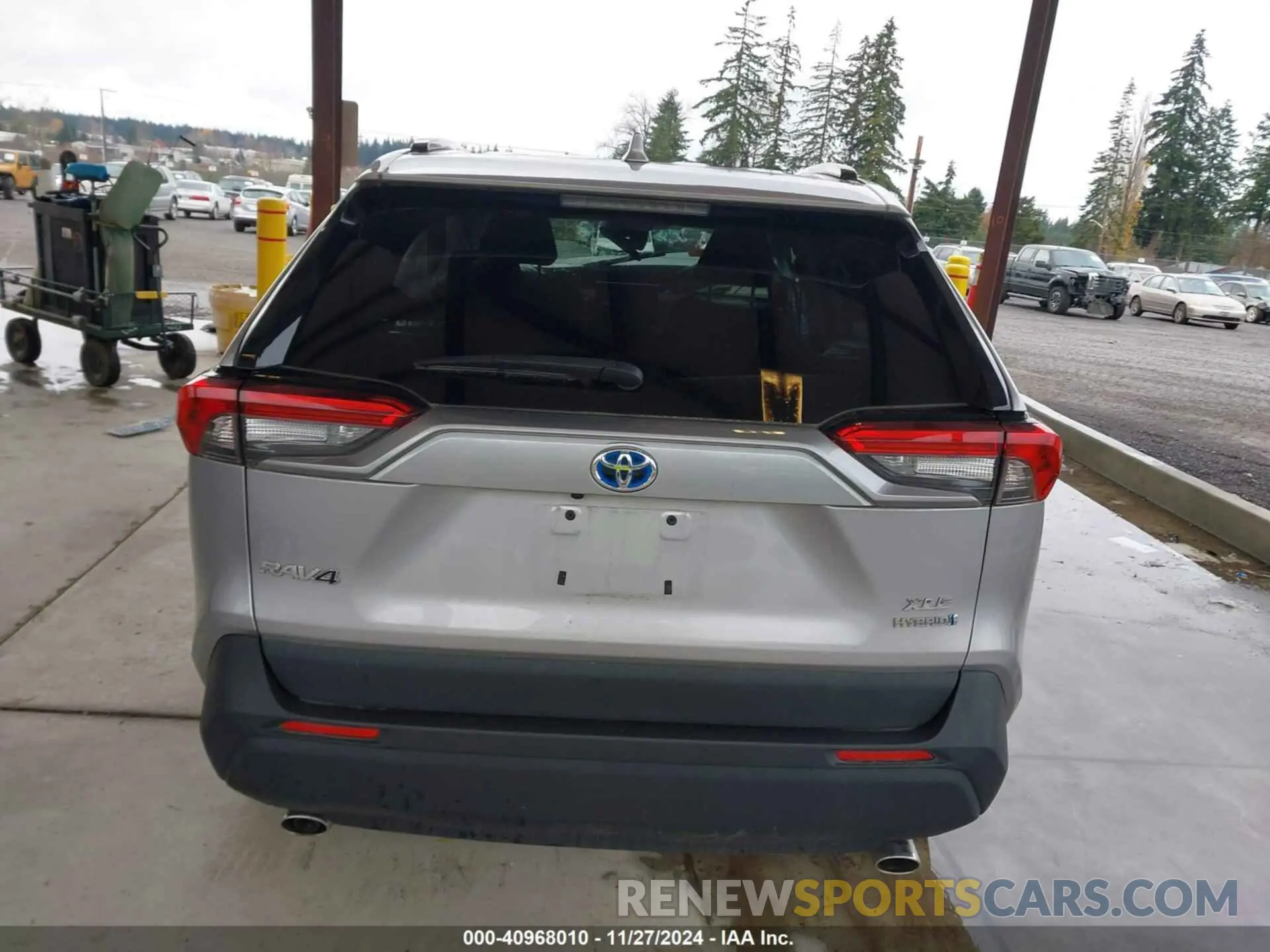 15 Photograph of a damaged car 4T3R6RFV7MU025816 TOYOTA RAV4 HYBRID 2021
