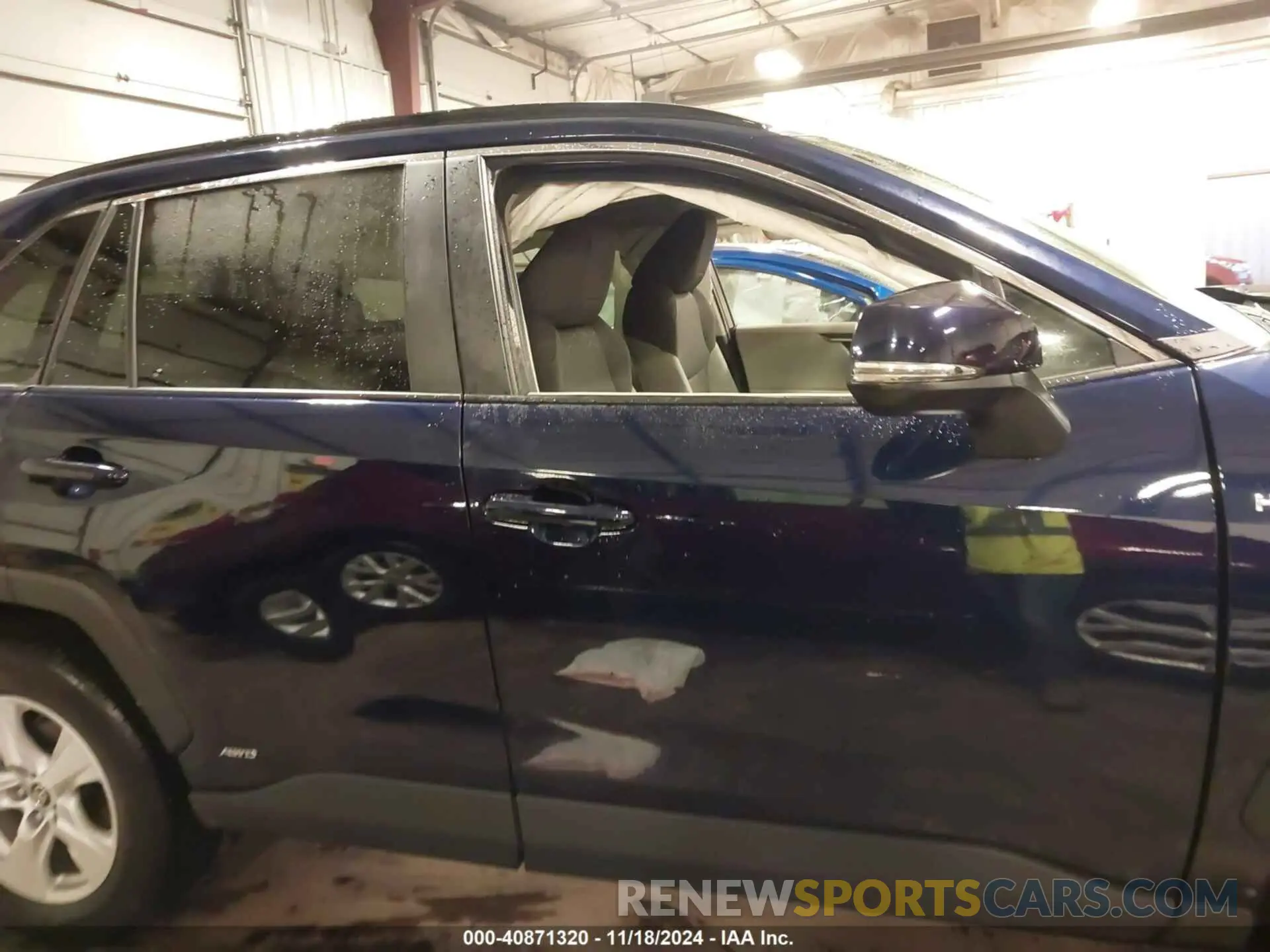 13 Photograph of a damaged car 4T3R6RFV8MU016574 TOYOTA RAV4 HYBRID 2021