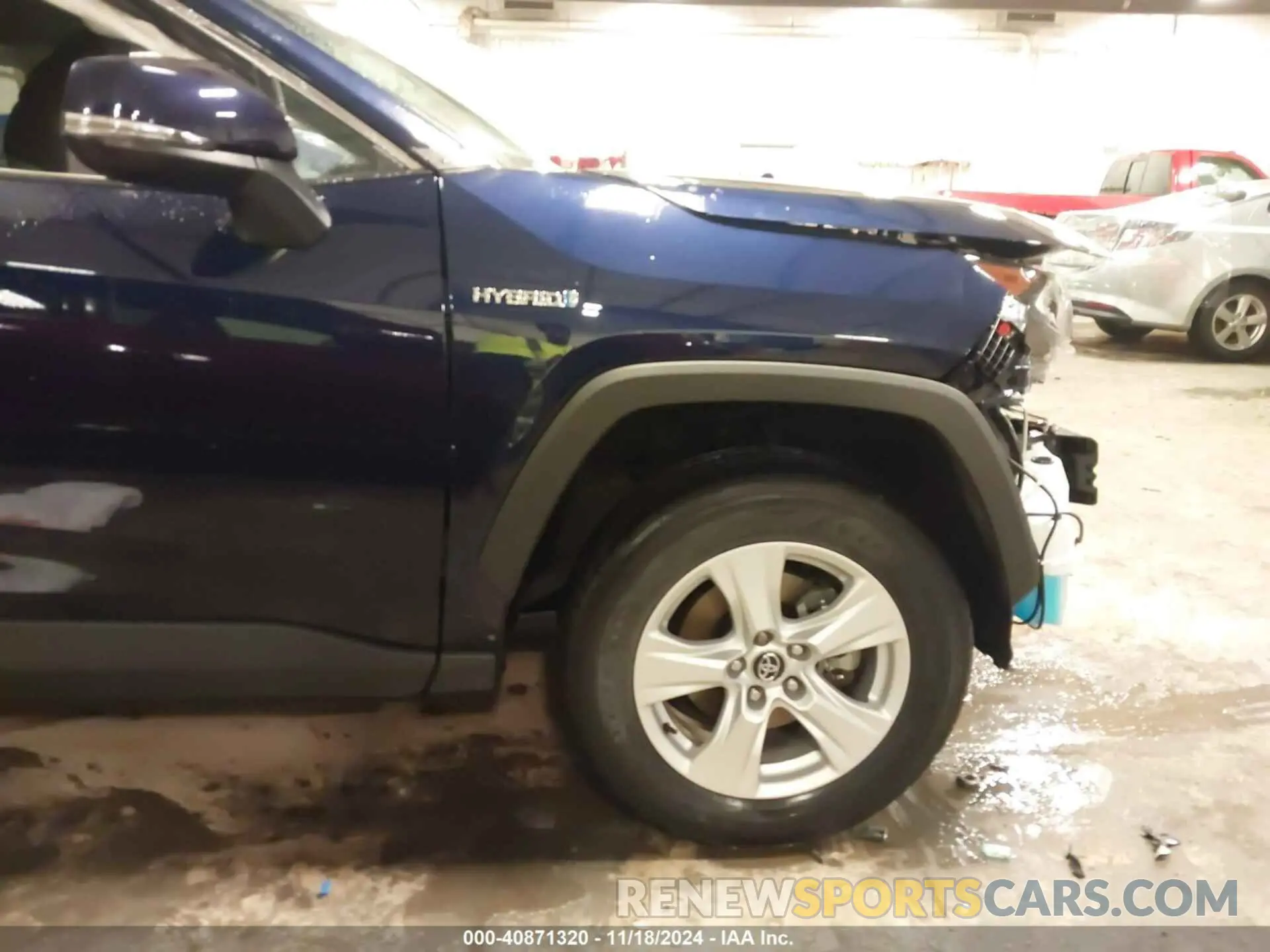 18 Photograph of a damaged car 4T3R6RFV8MU016574 TOYOTA RAV4 HYBRID 2021