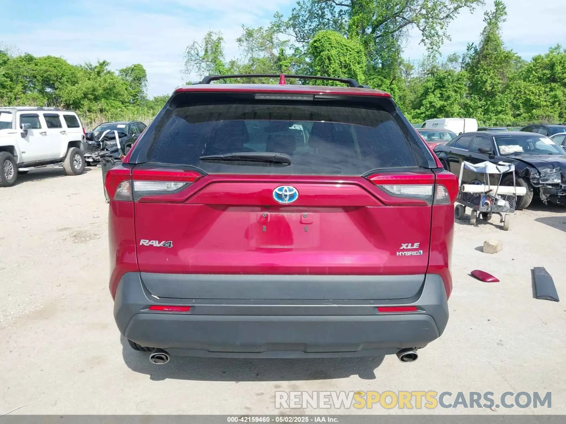 17 Photograph of a damaged car 4T3R6RFV8MU030460 TOYOTA RAV4 HYBRID 2021