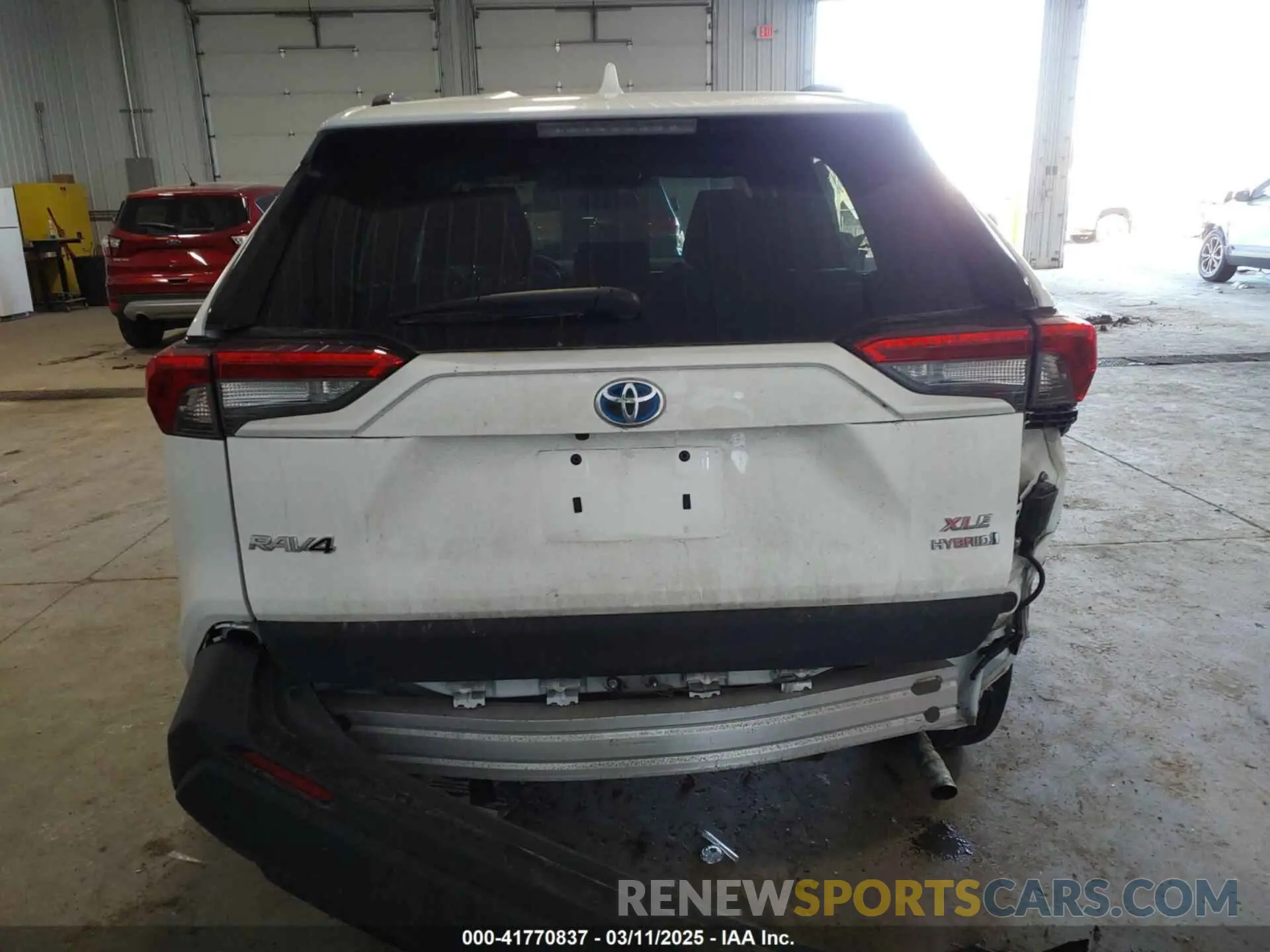 16 Photograph of a damaged car 4T3RWRFV2MU040854 TOYOTA RAV4 HYBRID 2021