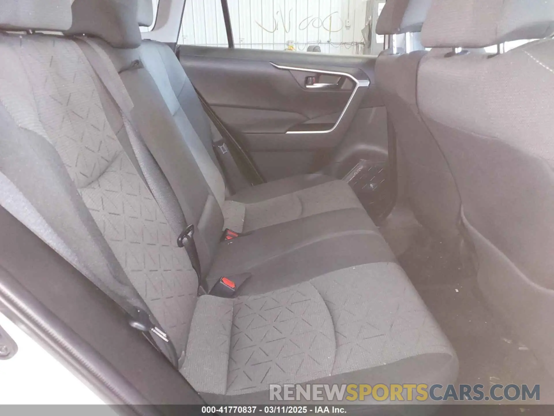 8 Photograph of a damaged car 4T3RWRFV2MU040854 TOYOTA RAV4 HYBRID 2021