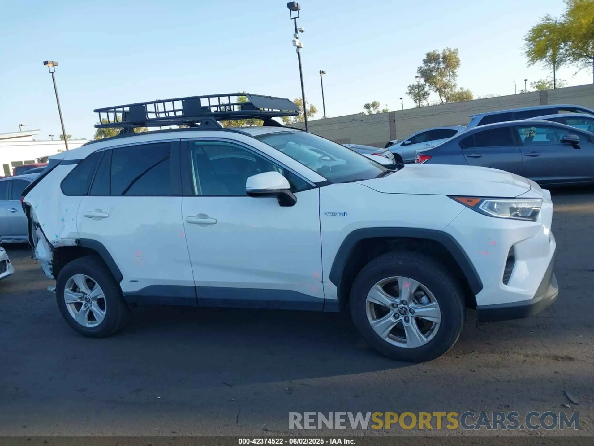 14 Photograph of a damaged car 4T3RWRFV3MU032813 TOYOTA RAV4 HYBRID 2021