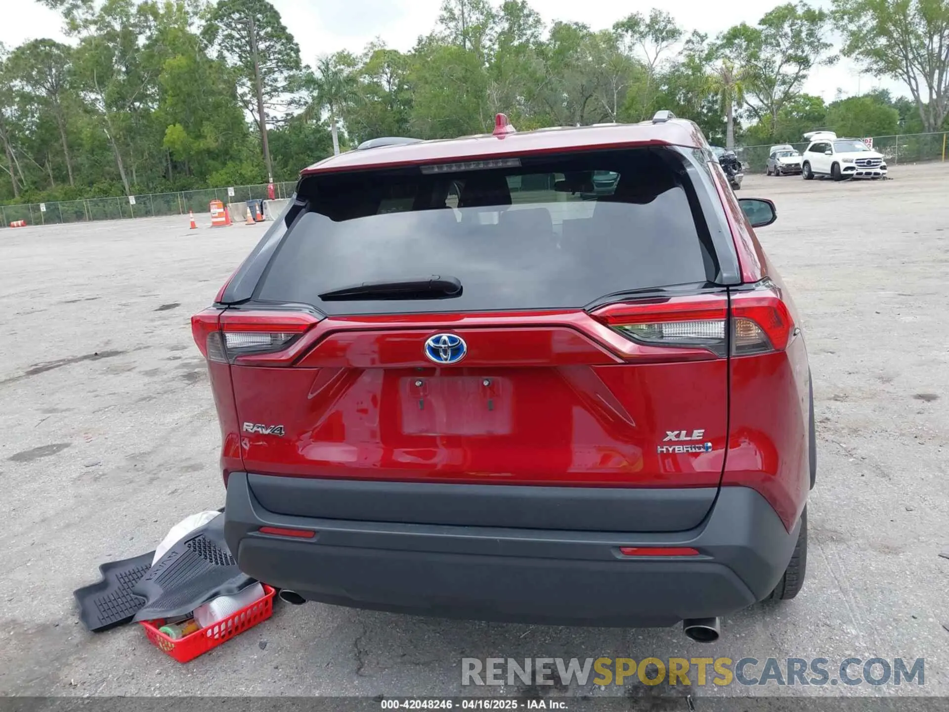16 Photograph of a damaged car 4T3RWRFV4MU044341 TOYOTA RAV4 HYBRID 2021