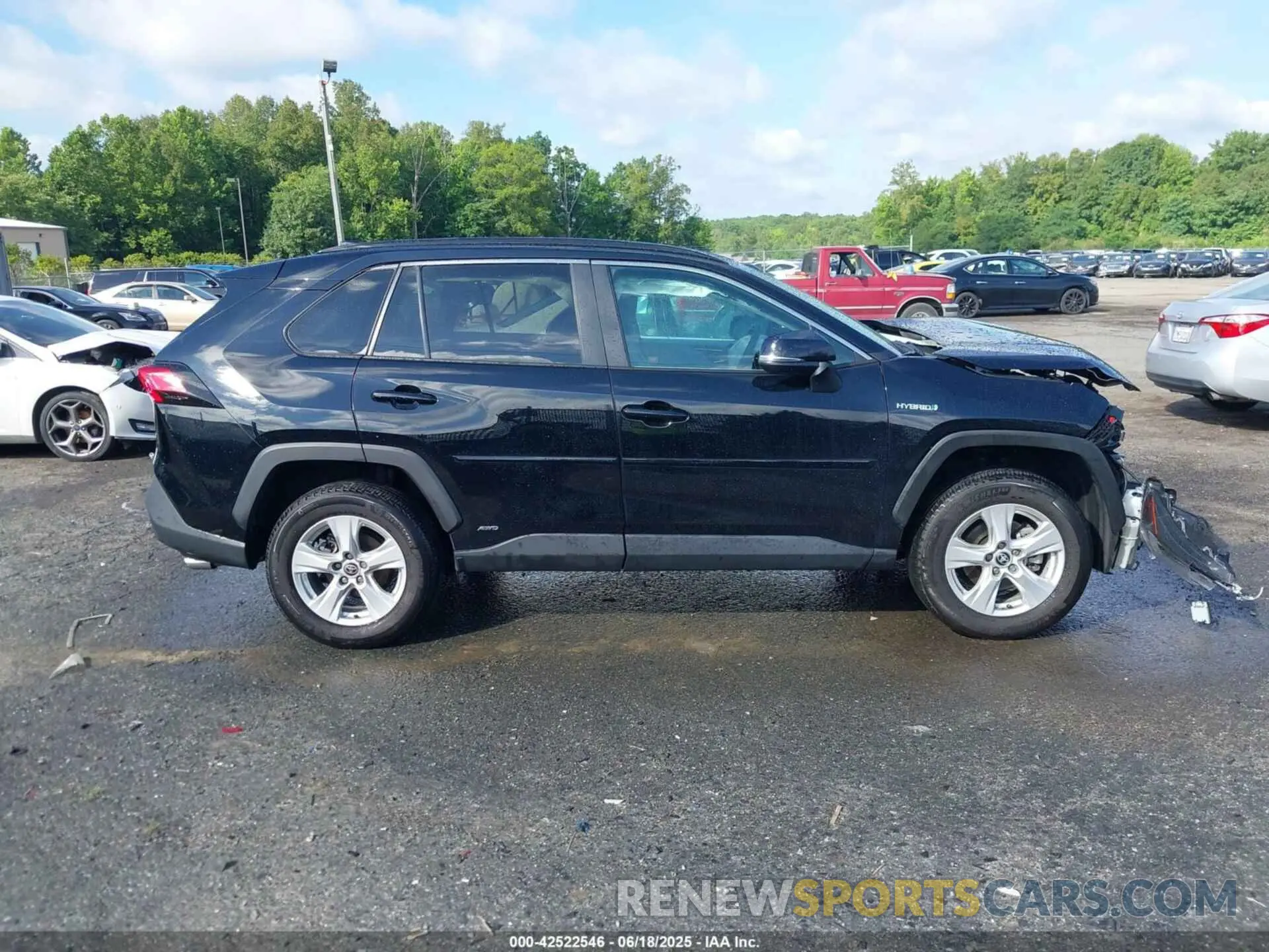 13 Photograph of a damaged car 4T3RWRFV7MU033916 TOYOTA RAV4 HYBRID 2021