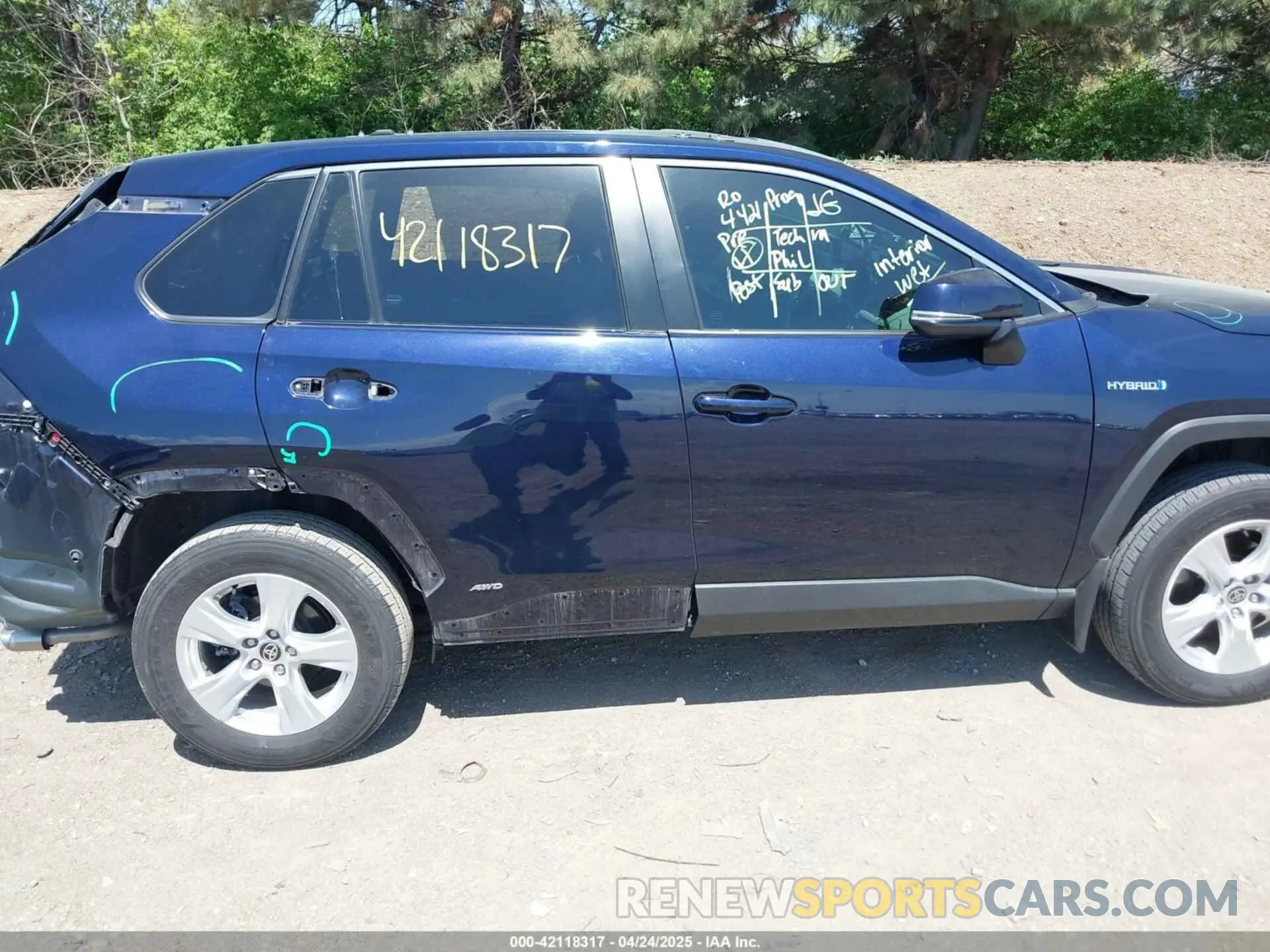 13 Photograph of a damaged car 4T3RWRFV8MU021516 TOYOTA RAV4 HYBRID 2021