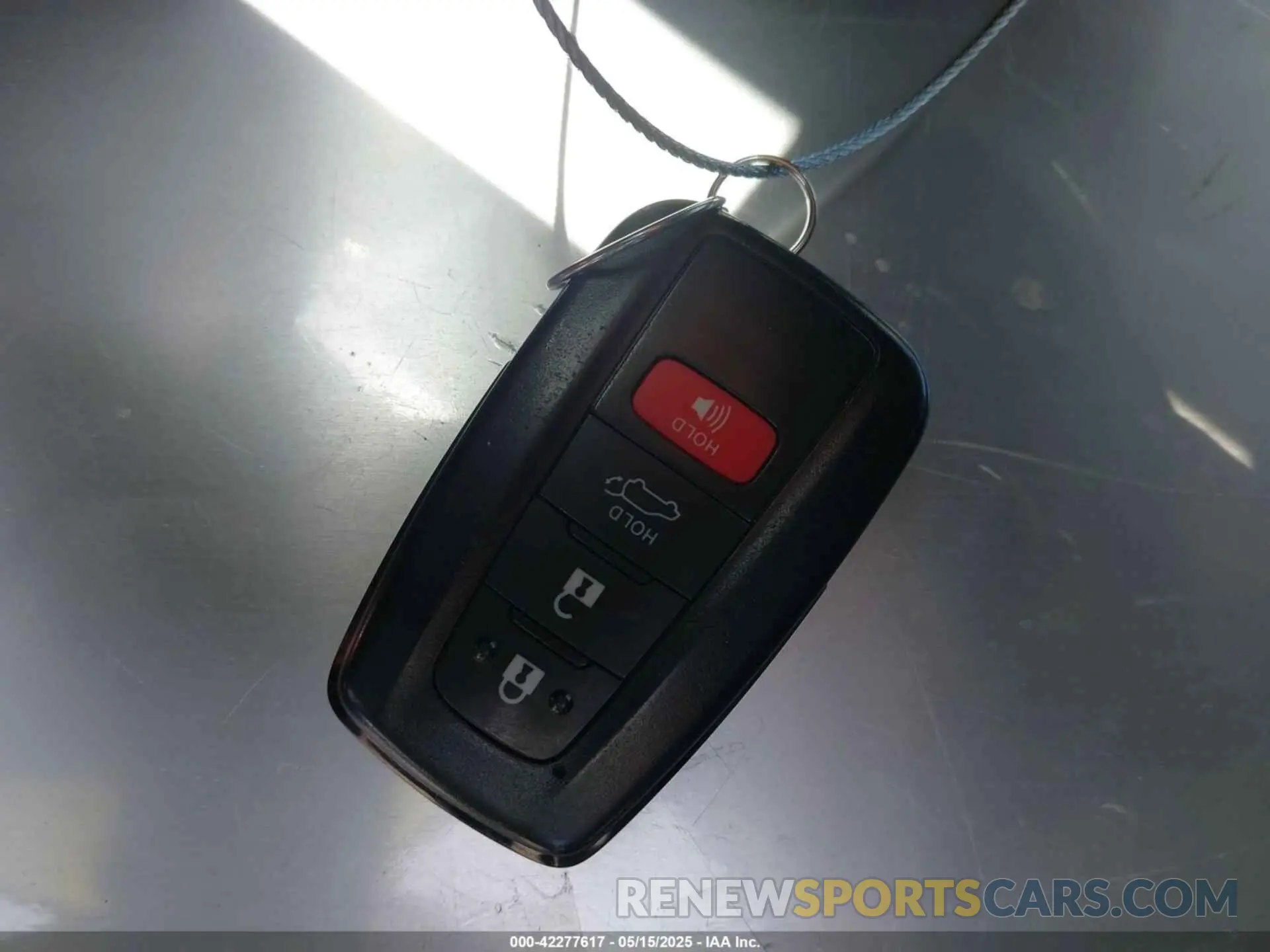 11 Photograph of a damaged car JTMB6RFV4MD039056 TOYOTA RAV4 HYBRID 2021