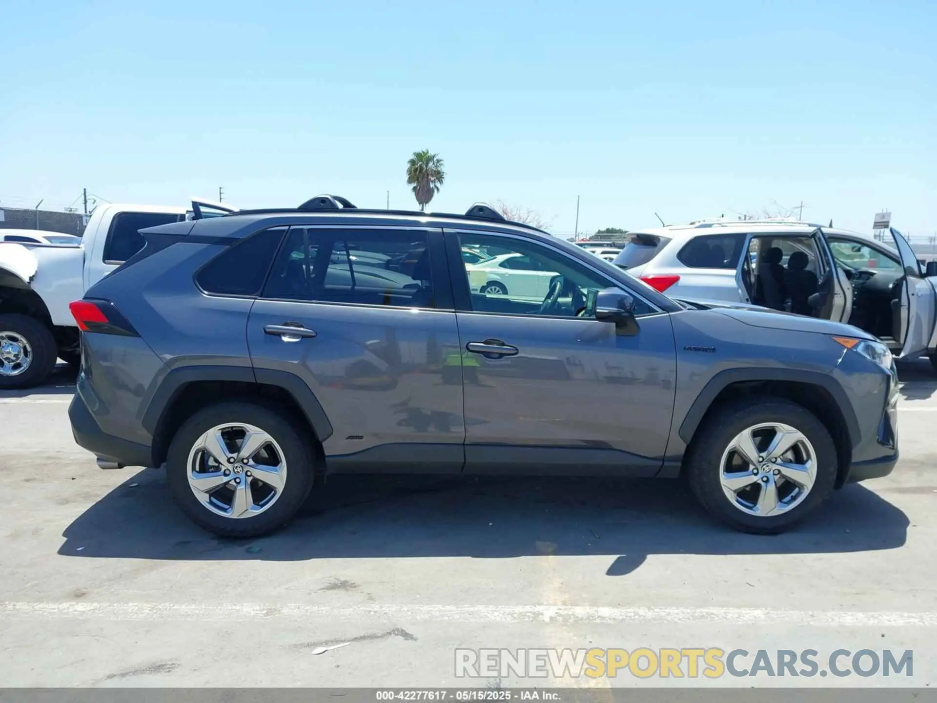13 Photograph of a damaged car JTMB6RFV4MD039056 TOYOTA RAV4 HYBRID 2021