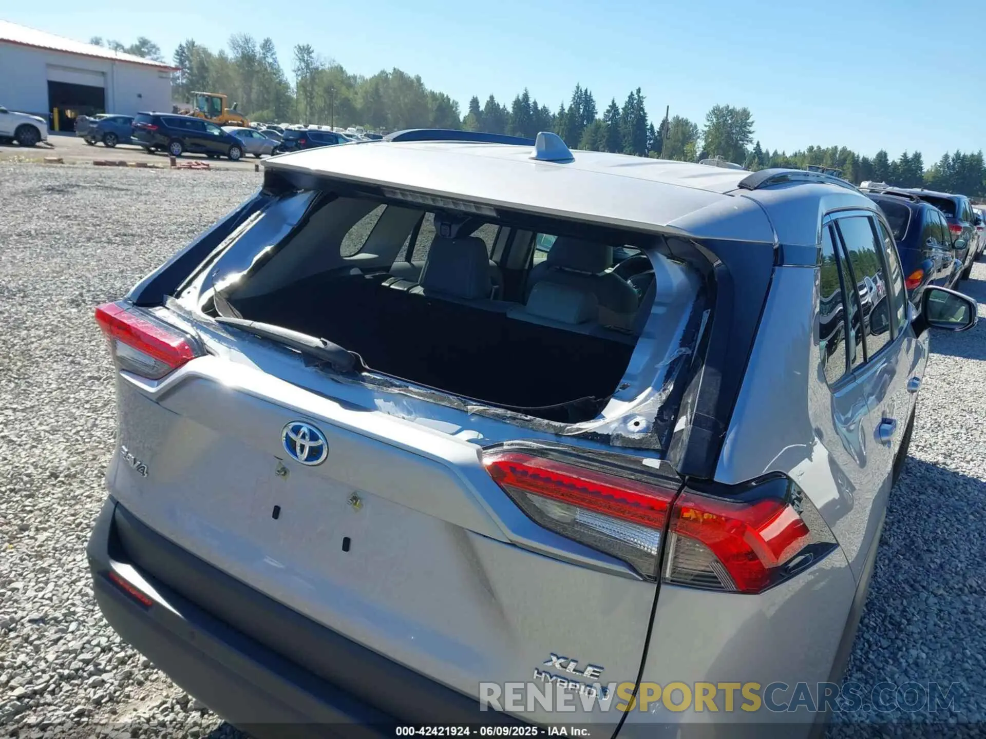 6 Photograph of a damaged car JTMB6RFV9MD020437 TOYOTA RAV4 HYBRID 2021