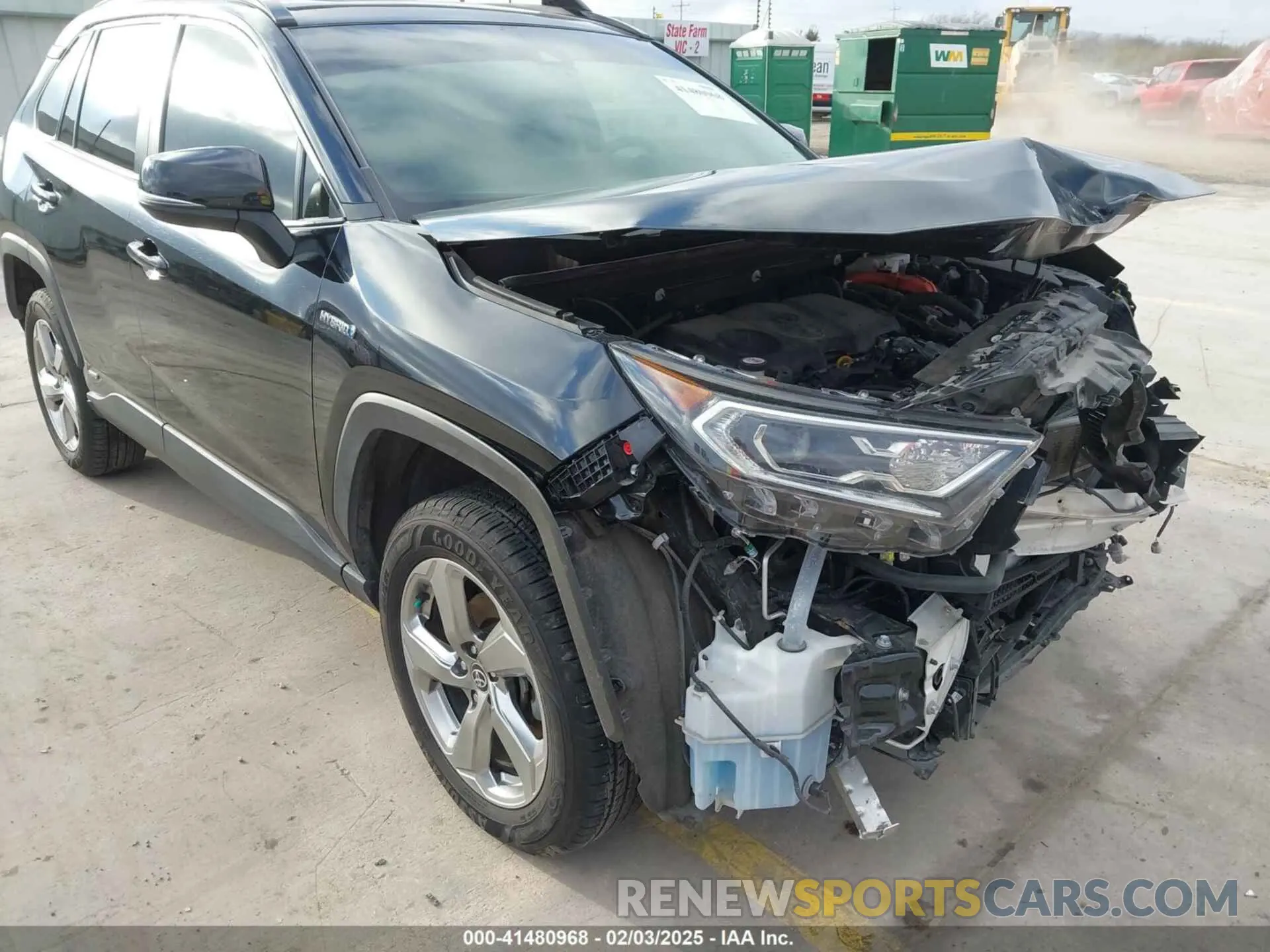 18 Photograph of a damaged car JTMB6RFVXMD039689 TOYOTA RAV4 HYBRID 2021