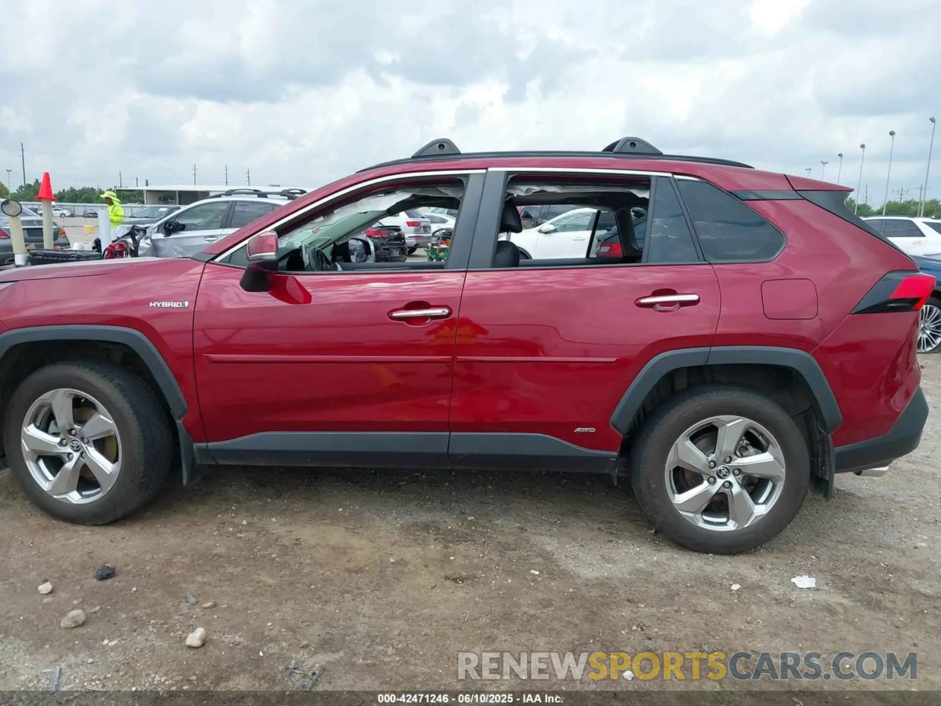 13 Photograph of a damaged car JTMD6RFV2MD045043 TOYOTA RAV4 HYBRID 2021