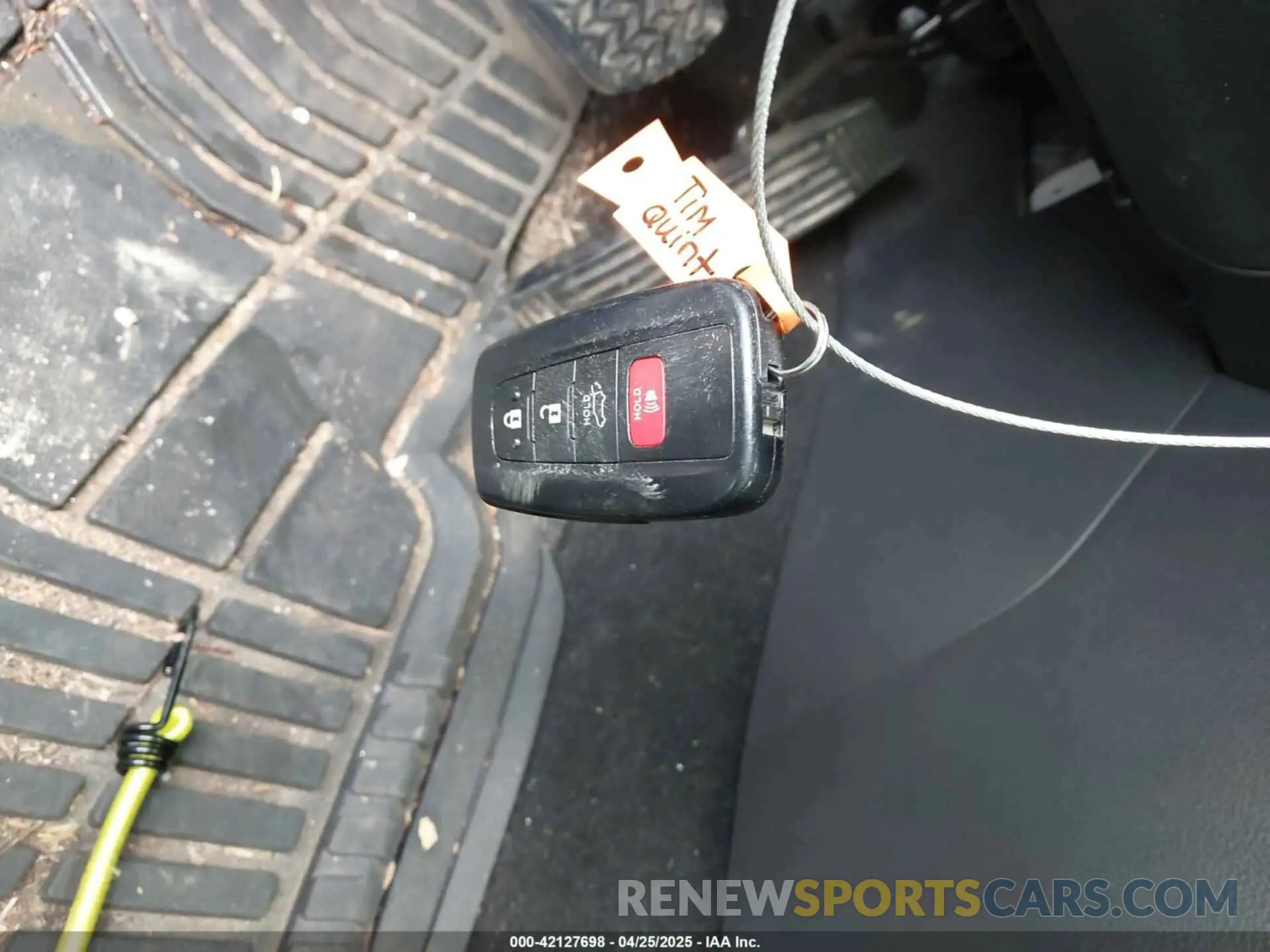 11 Photograph of a damaged car JTME6RFV0MD515817 TOYOTA RAV4 HYBRID 2021