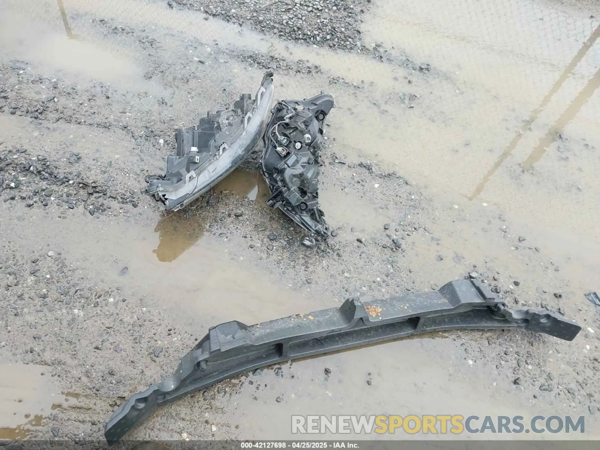 12 Photograph of a damaged car JTME6RFV0MD515817 TOYOTA RAV4 HYBRID 2021