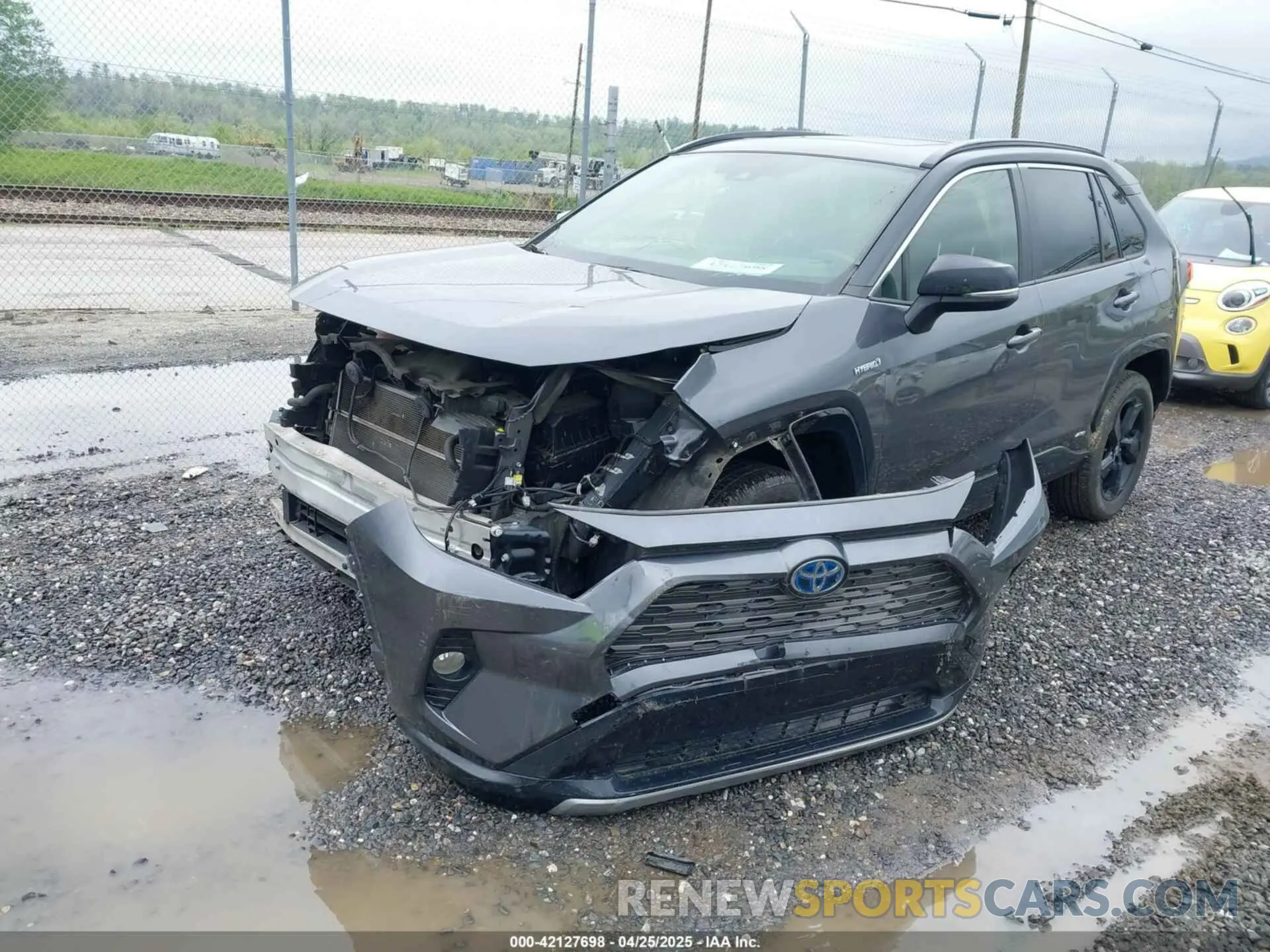 2 Photograph of a damaged car JTME6RFV0MD515817 TOYOTA RAV4 HYBRID 2021