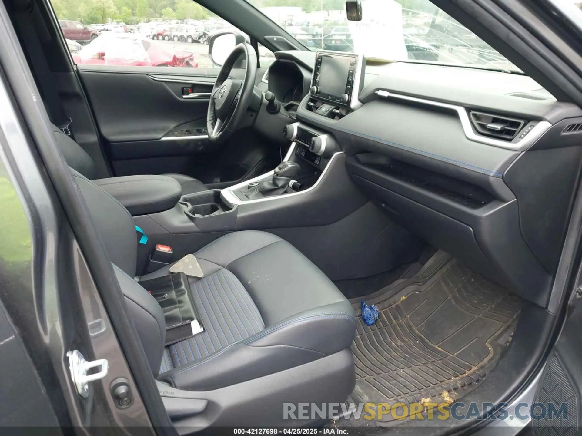5 Photograph of a damaged car JTME6RFV0MD515817 TOYOTA RAV4 HYBRID 2021