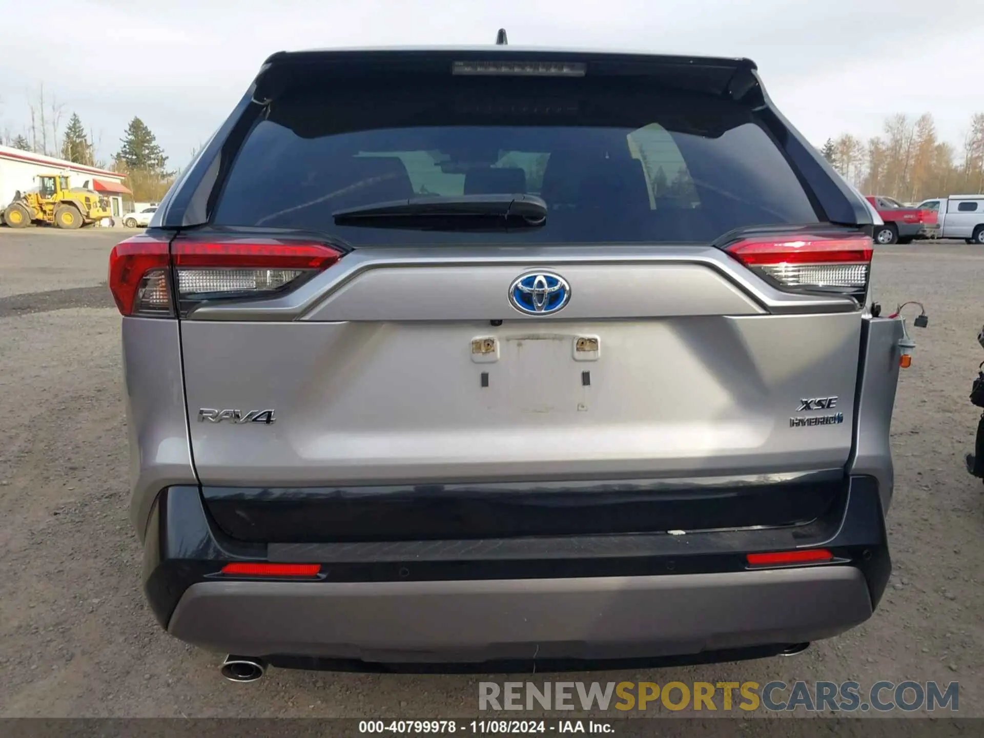 17 Photograph of a damaged car JTME6RFV0MJ011303 TOYOTA RAV4 HYBRID 2021